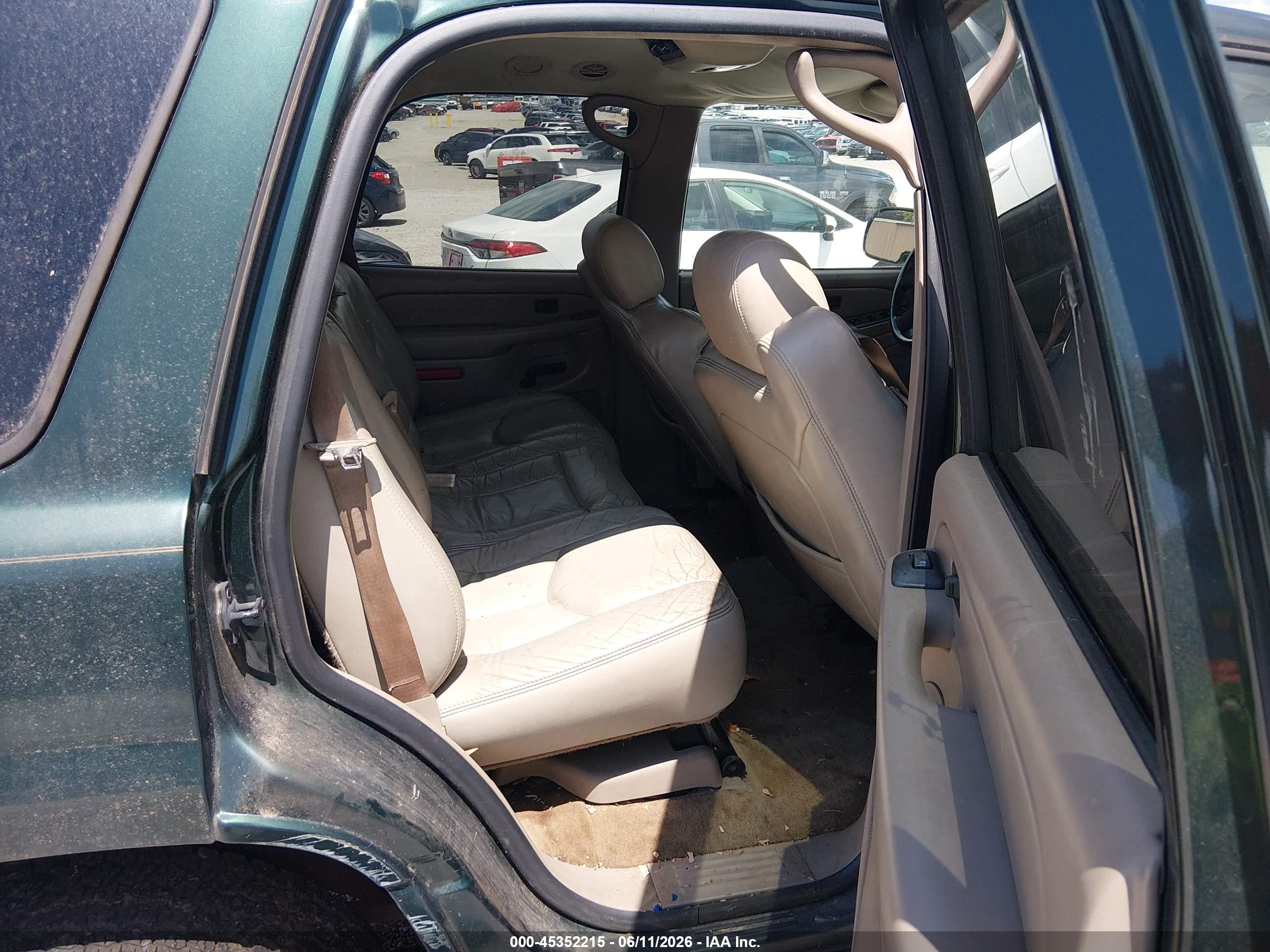 2004 Chevrolet Tahoe Ls Green vin: 1GNEK13Z04J164615