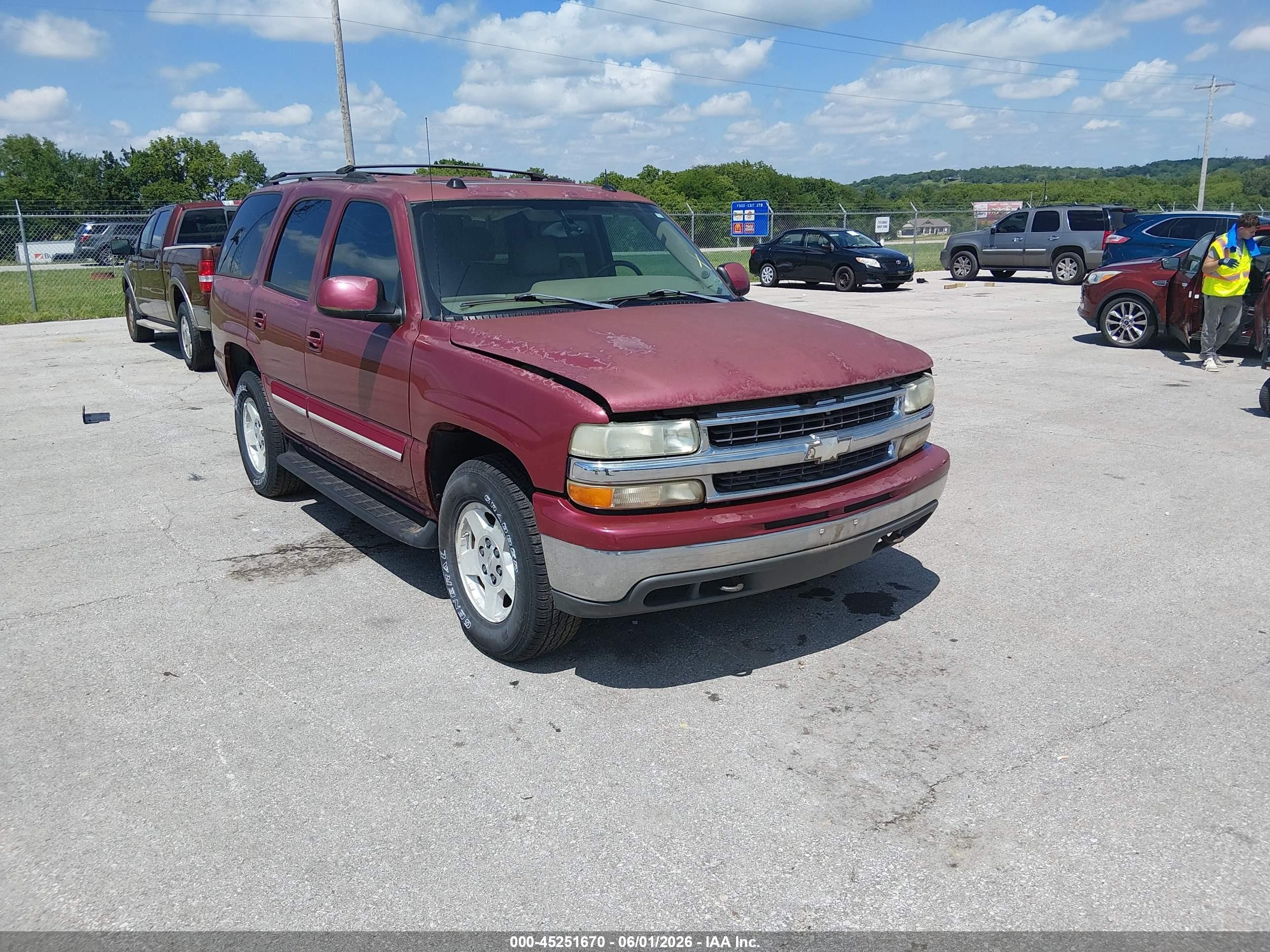 2004 Chevrolet Tahoe Lt Red vin: 1GNEK13Z04J274757