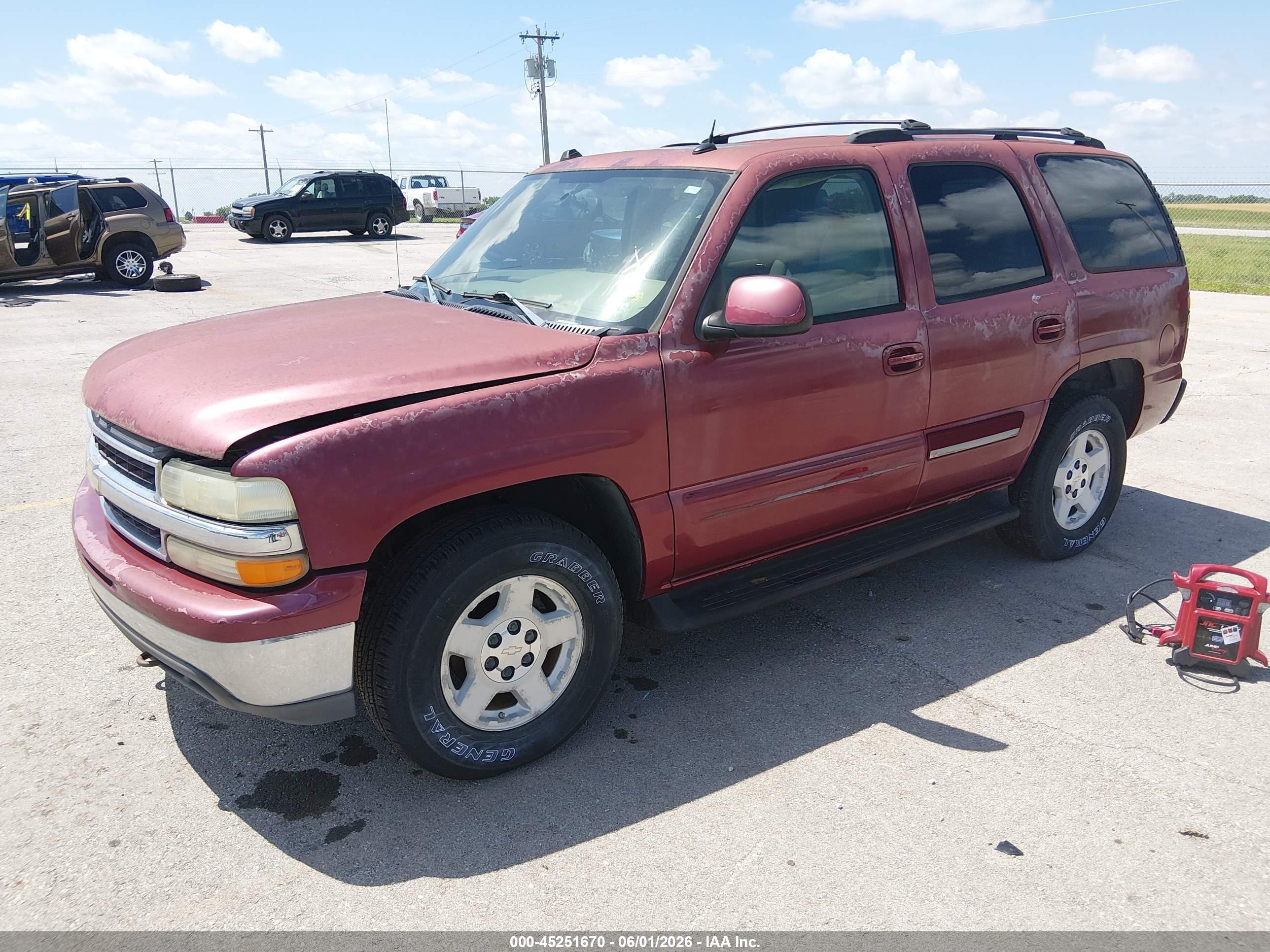 2004 Chevrolet Tahoe Lt Red vin: 1GNEK13Z04J274757
