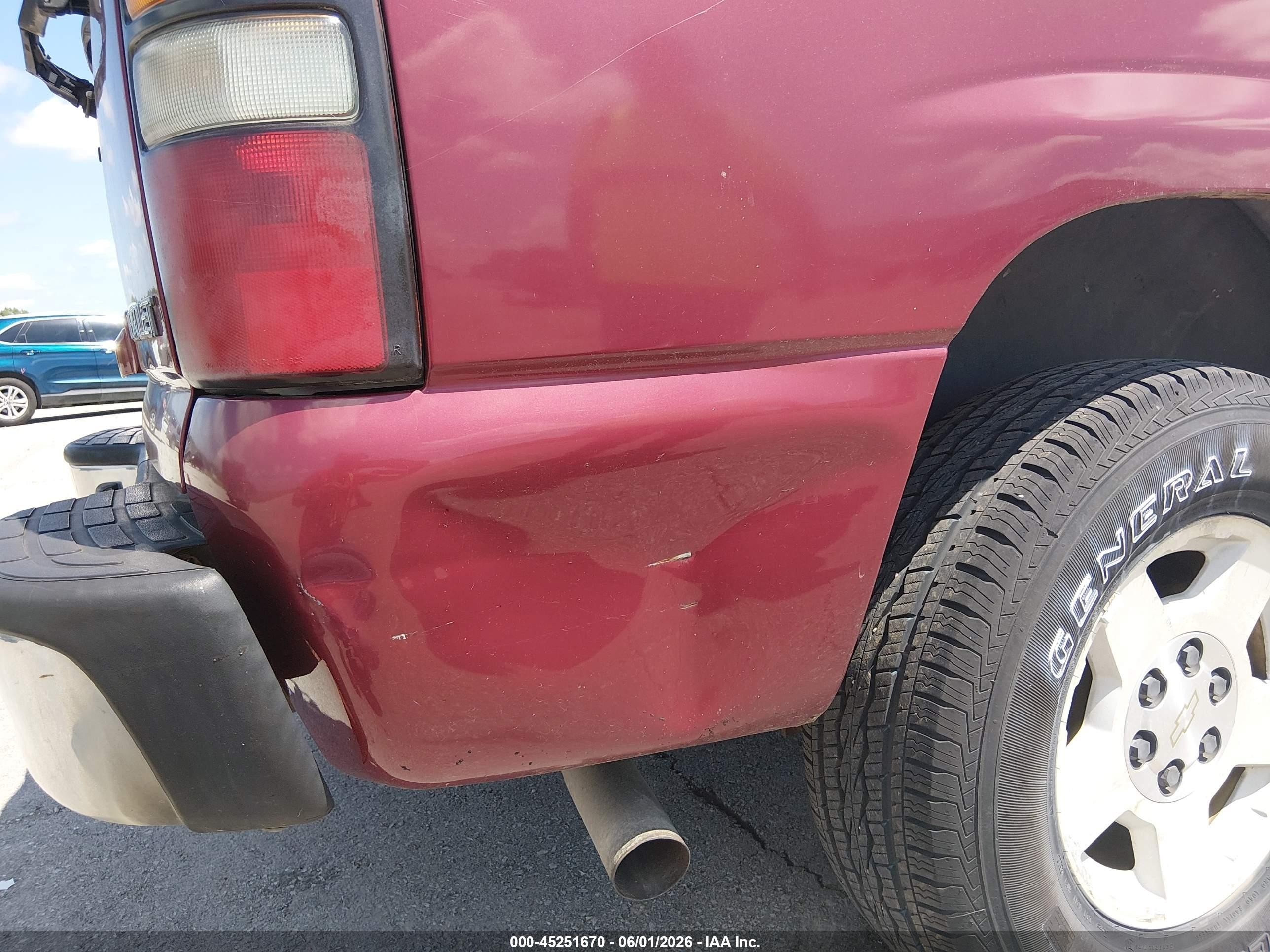 2004 Chevrolet Tahoe Lt Red vin: 1GNEK13Z04J274757