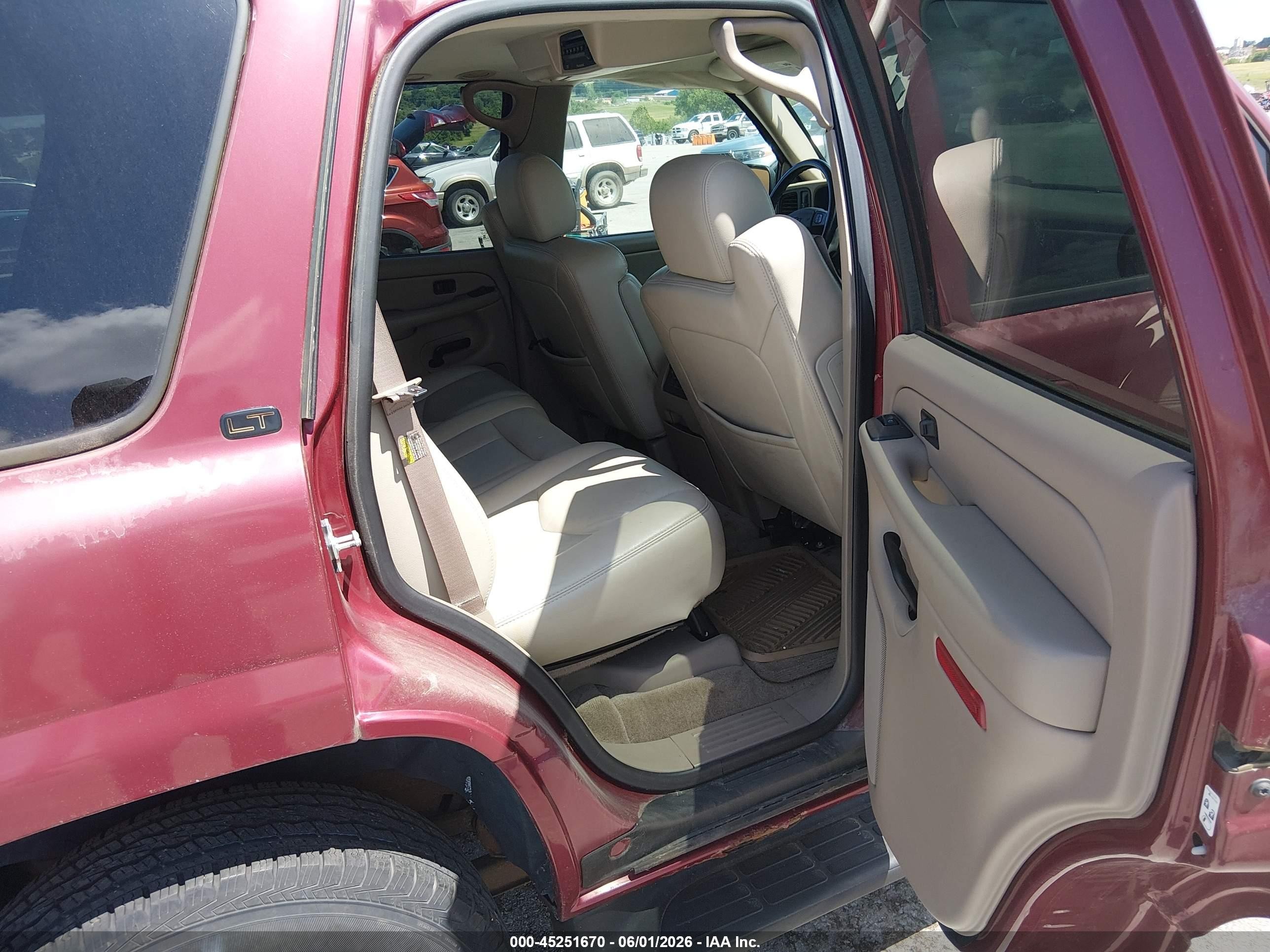 2004 Chevrolet Tahoe Lt Red vin: 1GNEK13Z04J274757