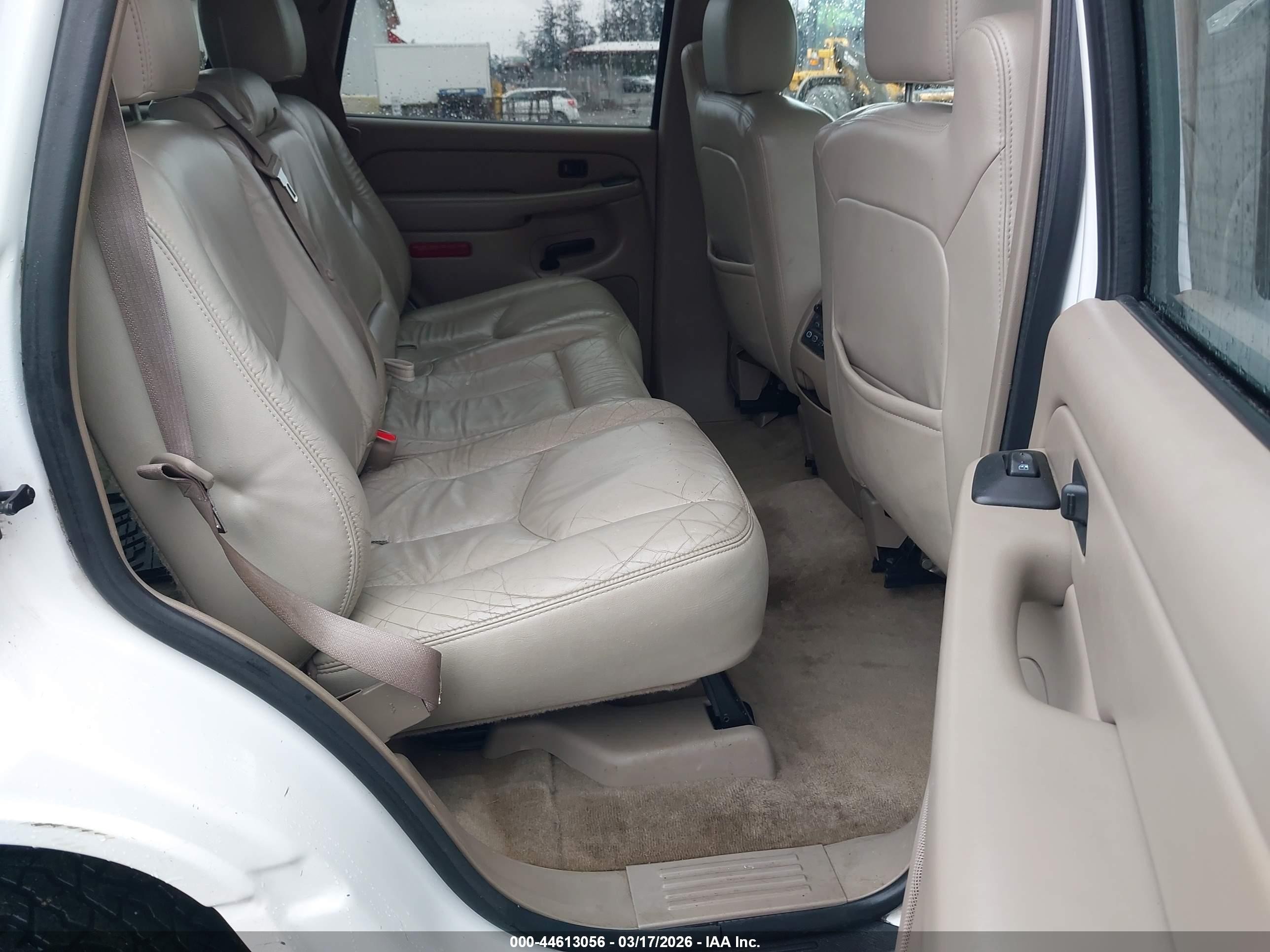2004 Chevrolet Tahoe Lt White vin: 1GNEK13Z04R113763