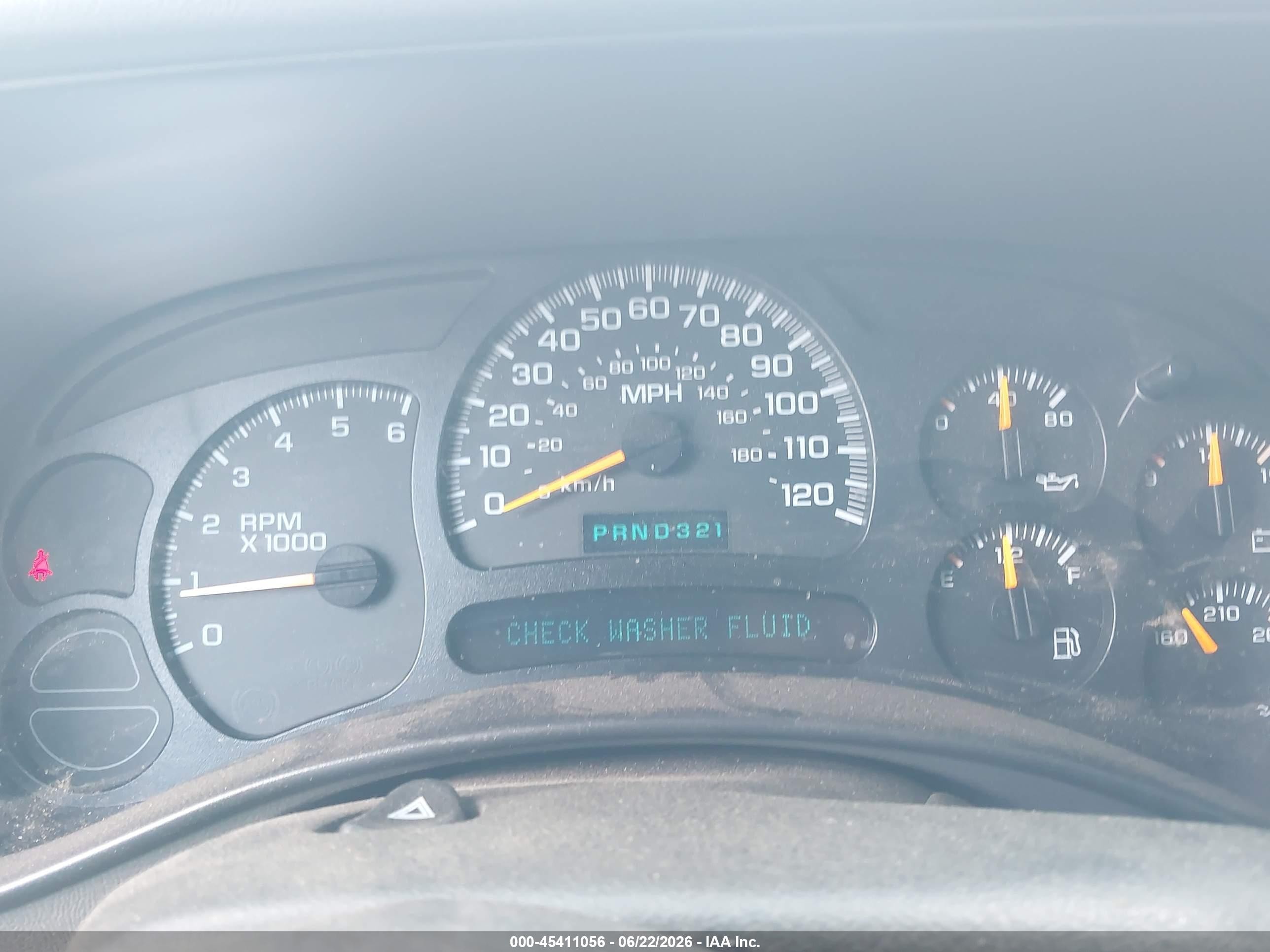 2004 Chevrolet Tahoe Z71 Beige vin: 1GNEK13Z04R309007
