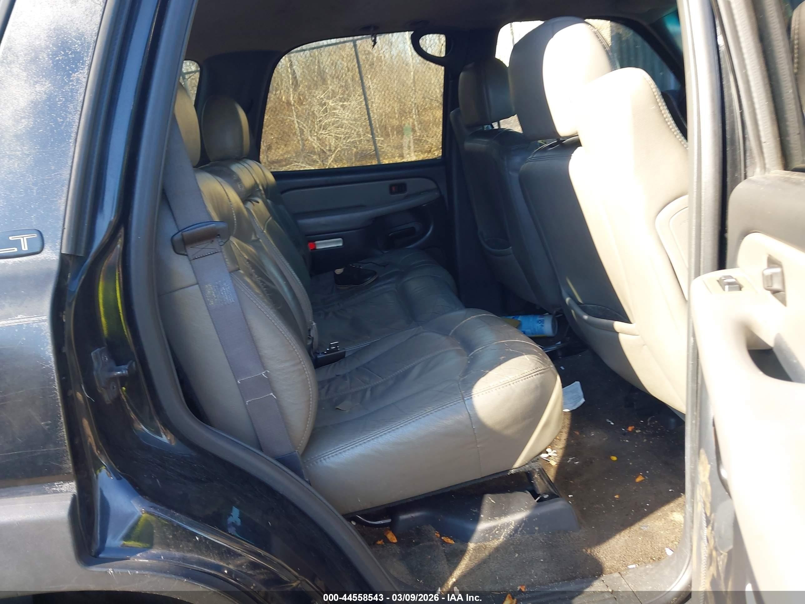 2002 Chevrolet Tahoe Lt Black vin: 1GNEK13Z12J274490