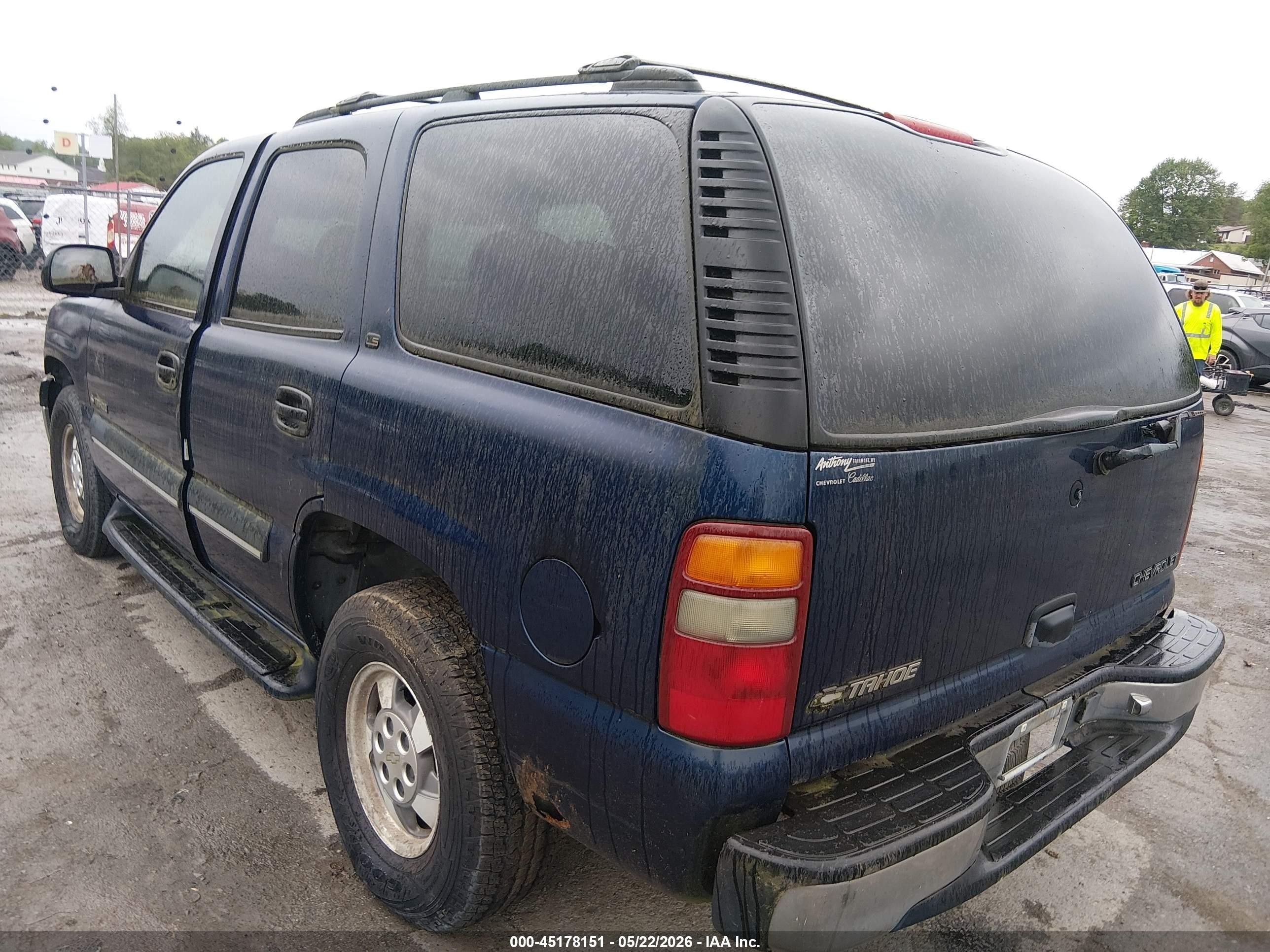 2002 Chevrolet Tahoe Ls Blue vin: 1GNEK13Z12R140760