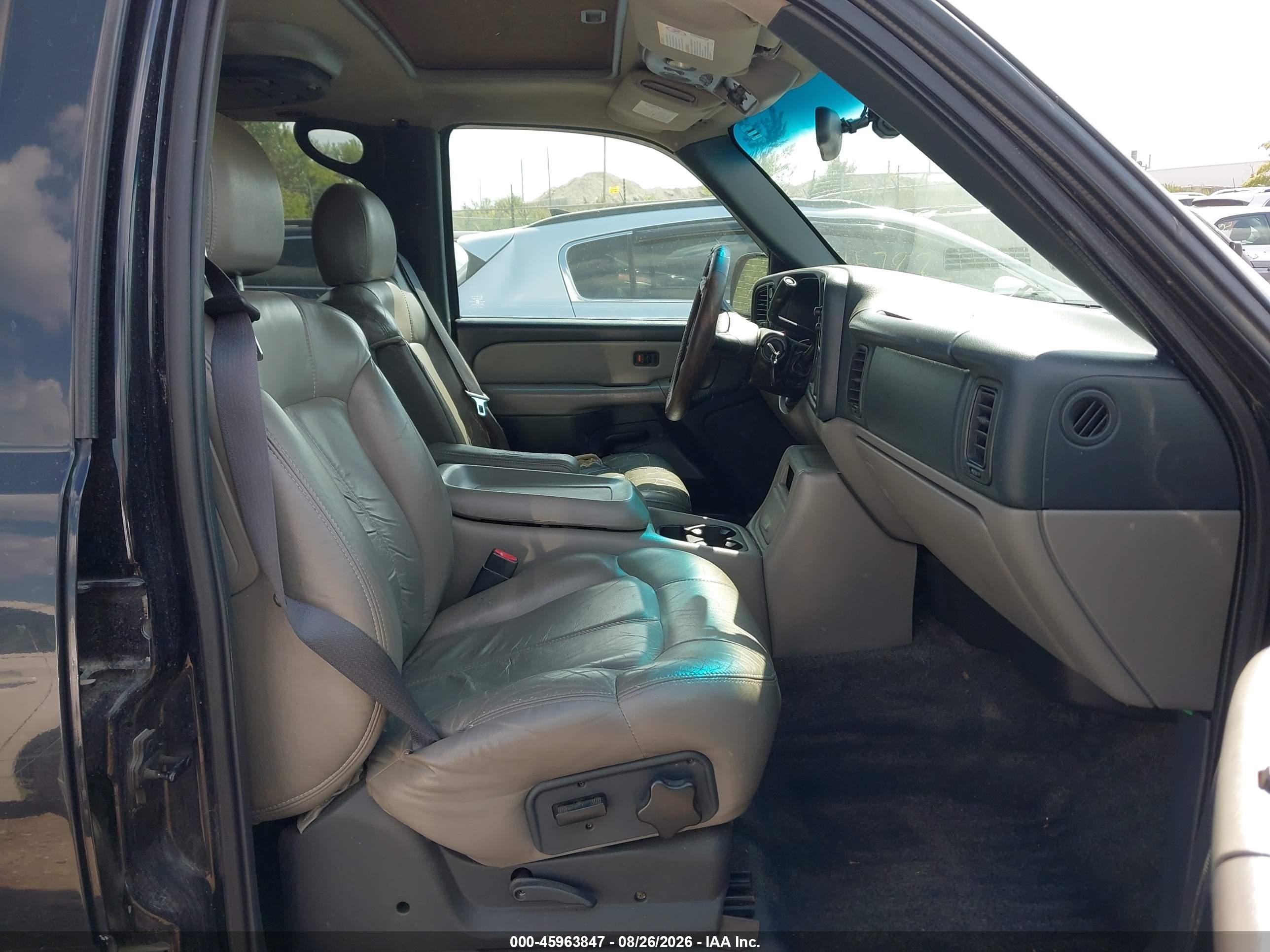 2002 Chevrolet Tahoe Z71 Black vin: 1GNEK13Z12R166386