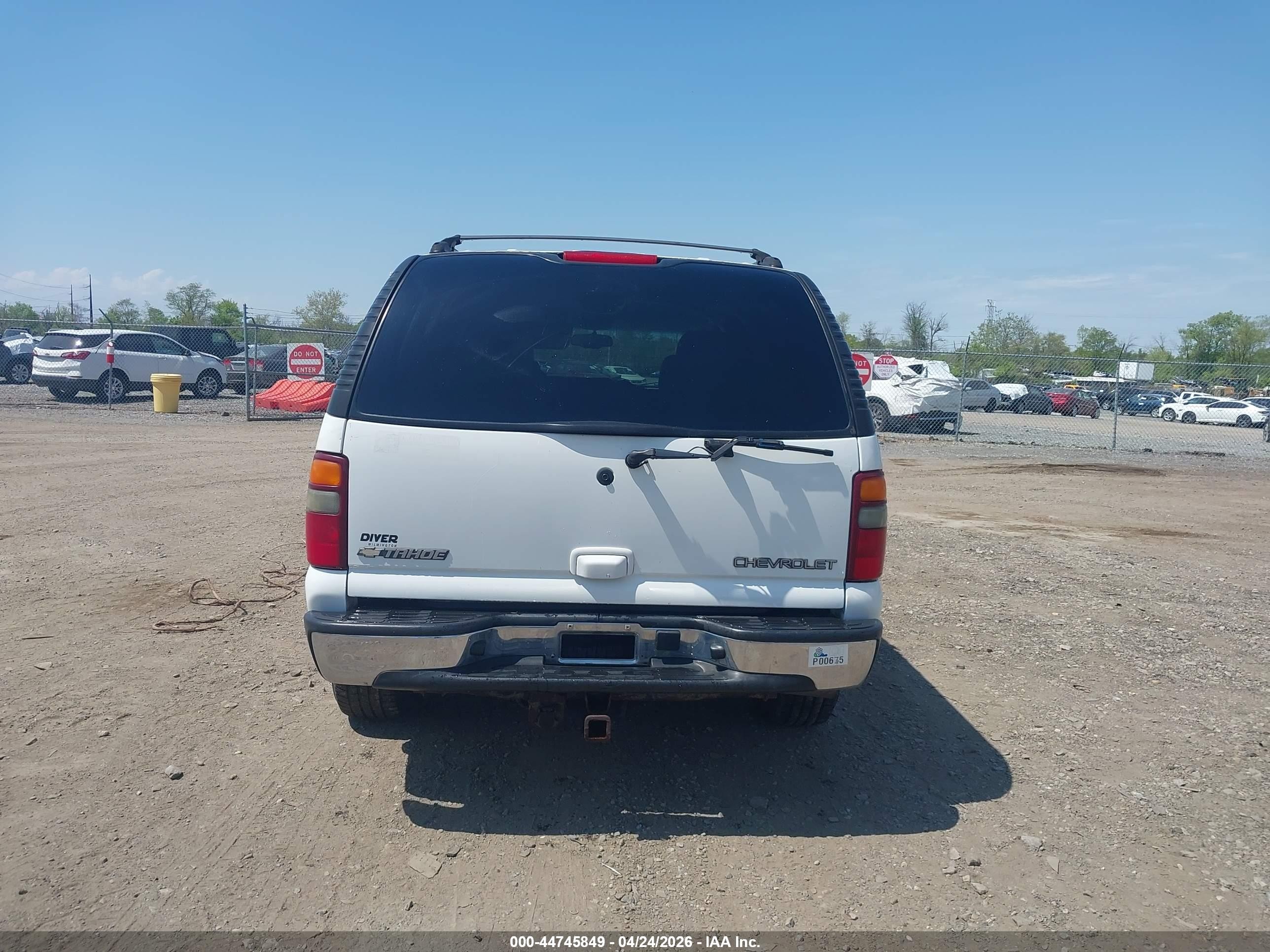2003 Chevrolet Tahoe Lt White vin: 1GNEK13Z13J218602
