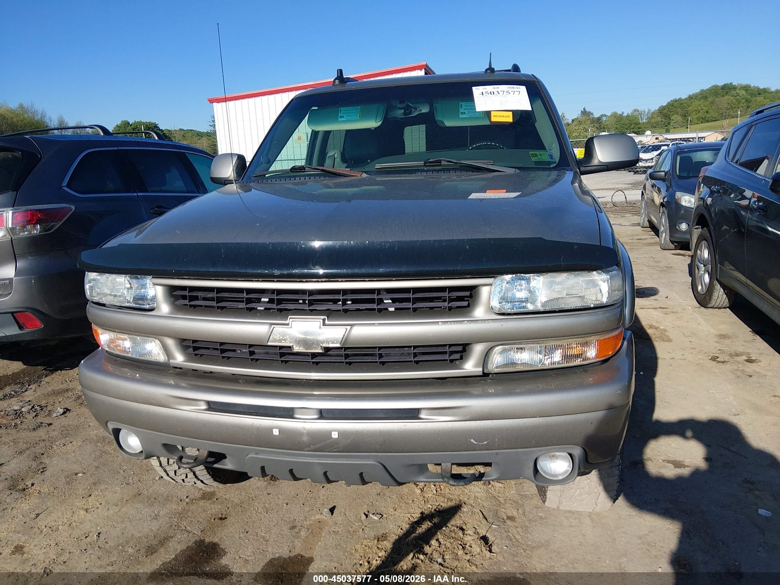 2003 Chevrolet Tahoe Z71 Золотой vin: 1GNEK13Z13R100860