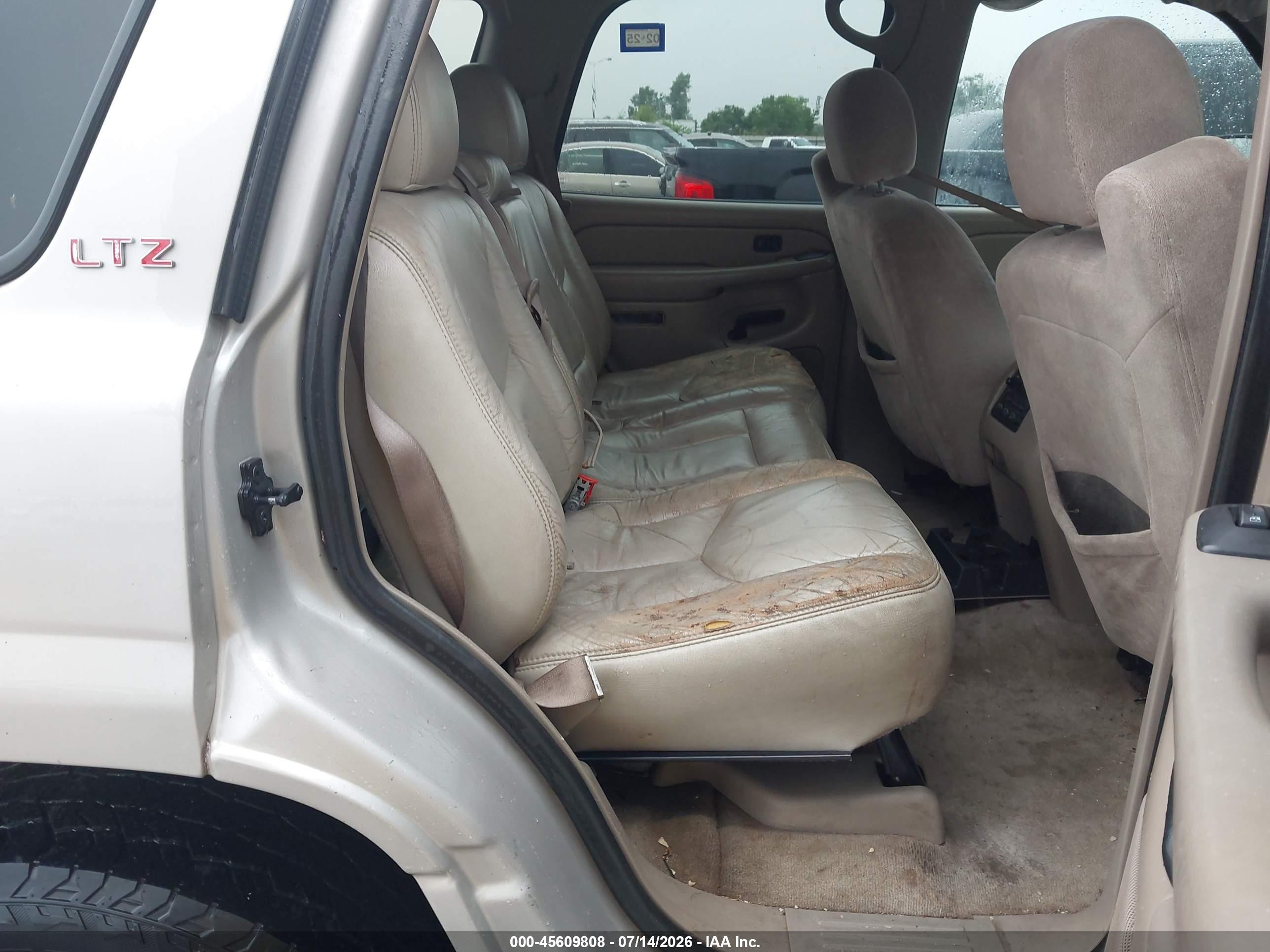 2004 Chevrolet Tahoe Ls Gold vin: 1GNEK13Z14J110093