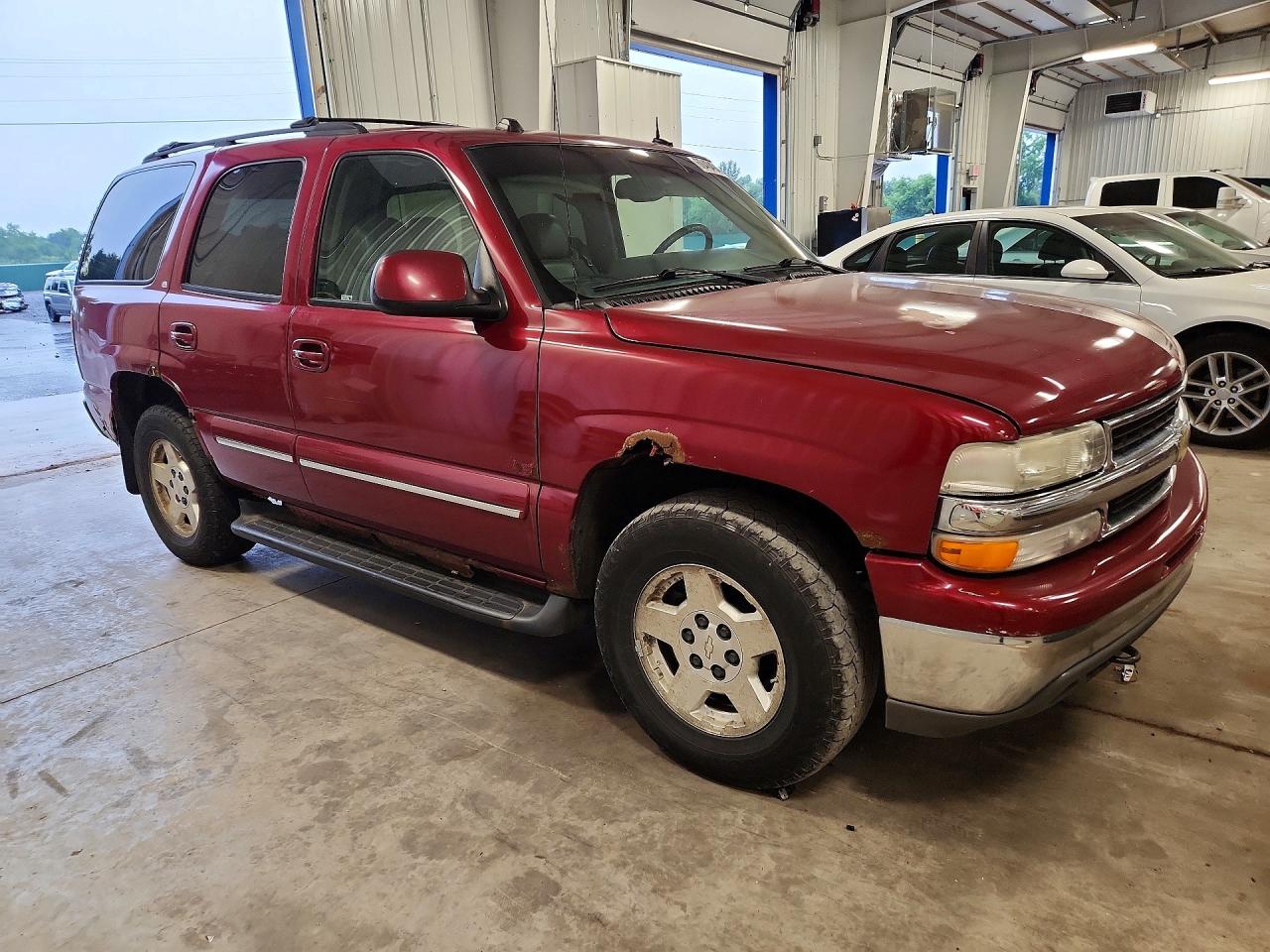 2004 Chevrolet Tahoe K1500 Темно-бордовый vin: 1GNEK13Z14R110791