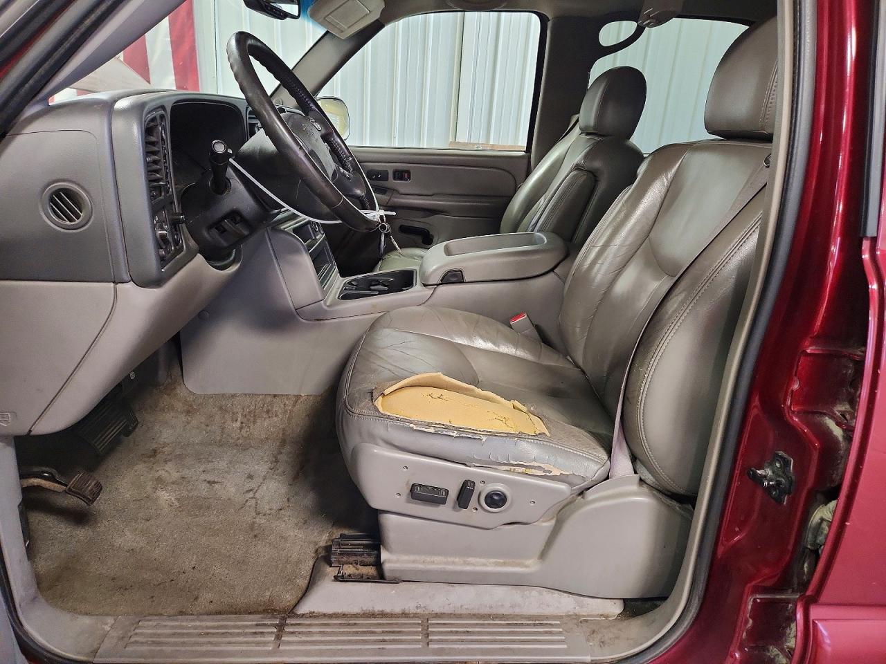 2004 Chevrolet Tahoe K1500 Темно-бордовый vin: 1GNEK13Z14R110791