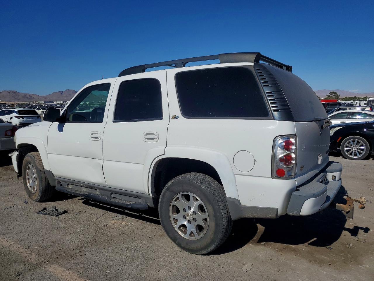 2004 Chevrolet Tahoe K1500 White vin: 1GNEK13Z14R310795
