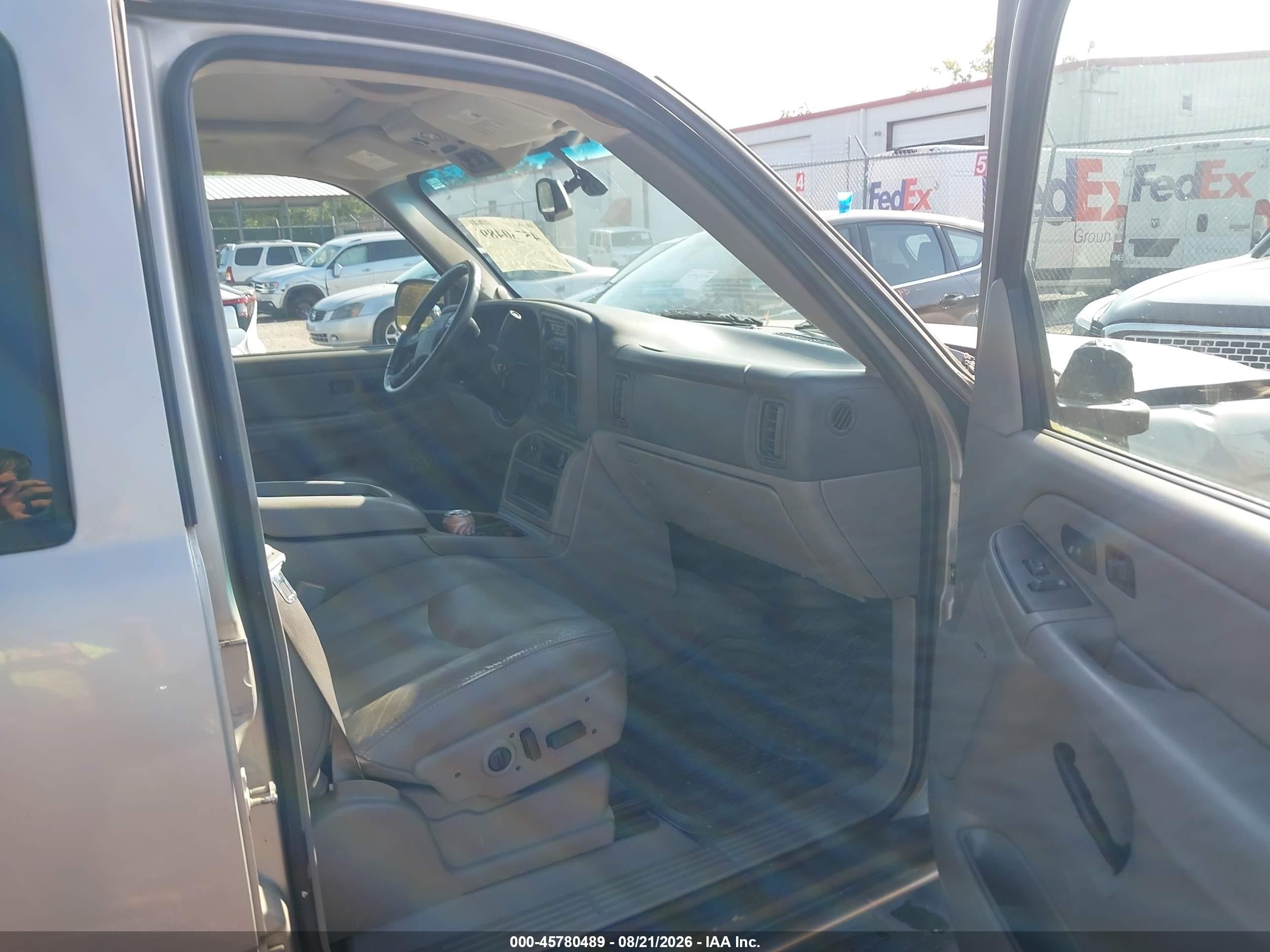 2006 Chevrolet Tahoe Lt Gold vin: 1GNEK13Z16R132065