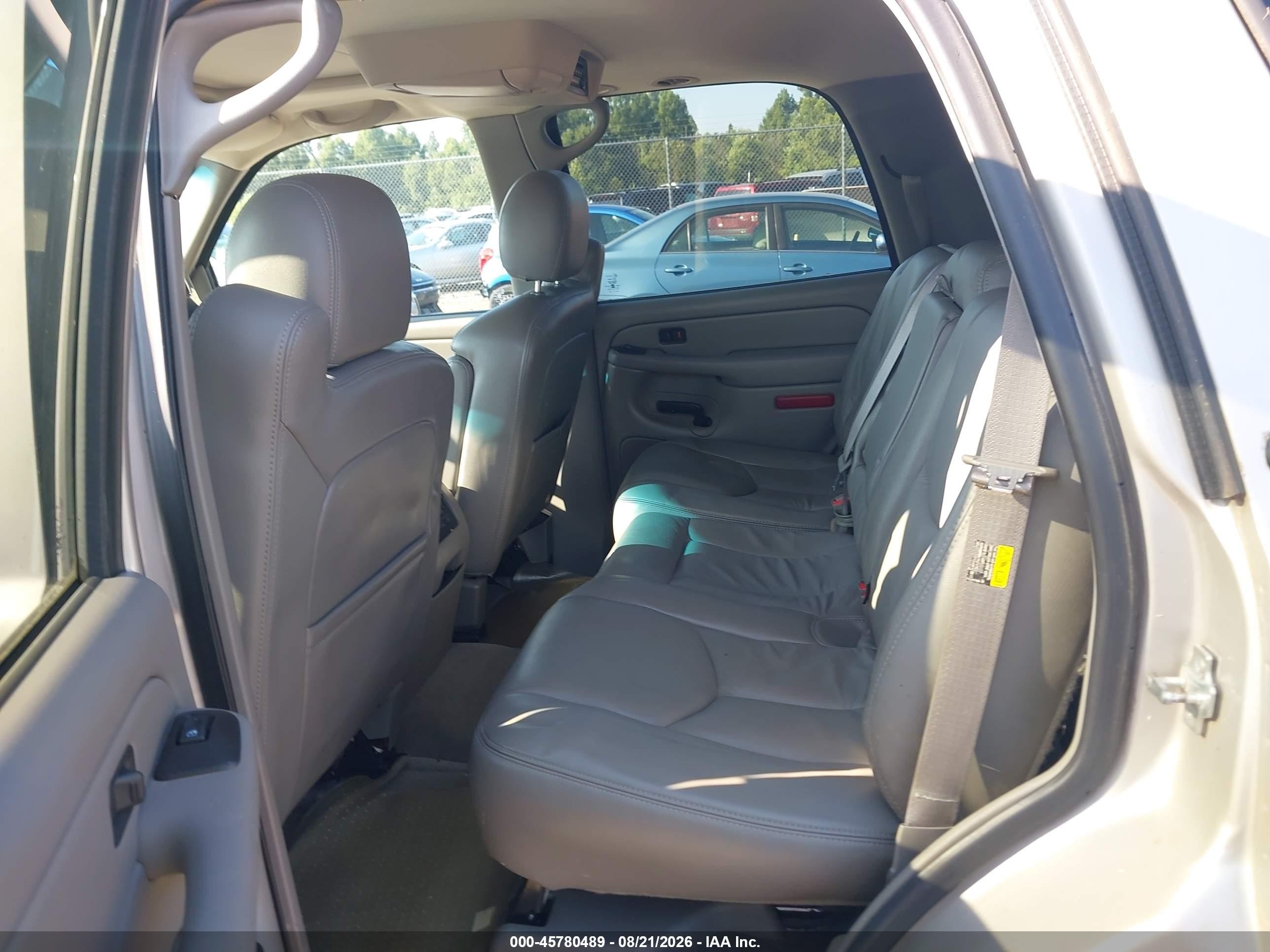 2006 Chevrolet Tahoe Lt Gold vin: 1GNEK13Z16R132065
