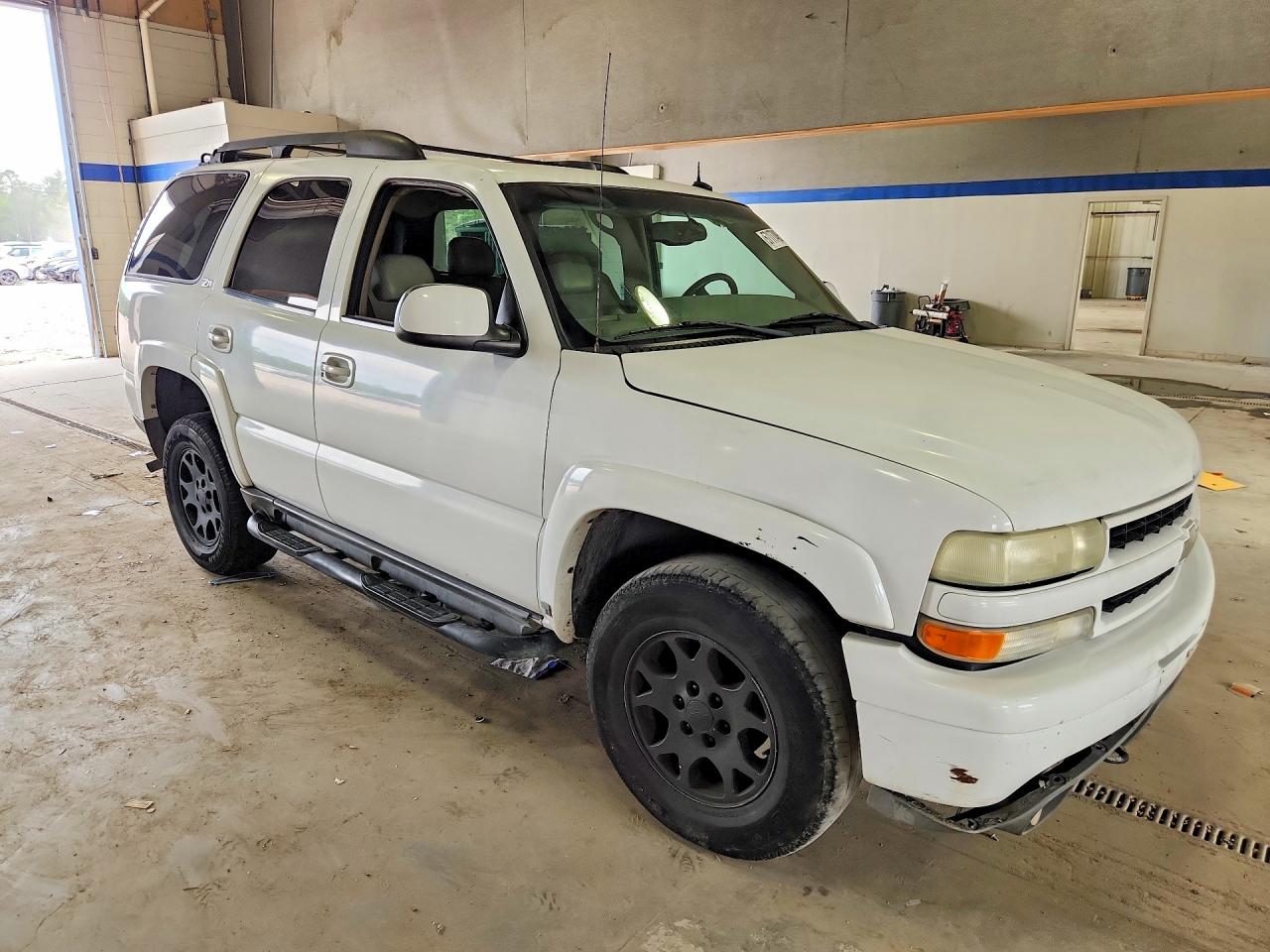 2003 Chevrolet Tahoe K1500 Белый vin: 1GNEK13Z23R113729