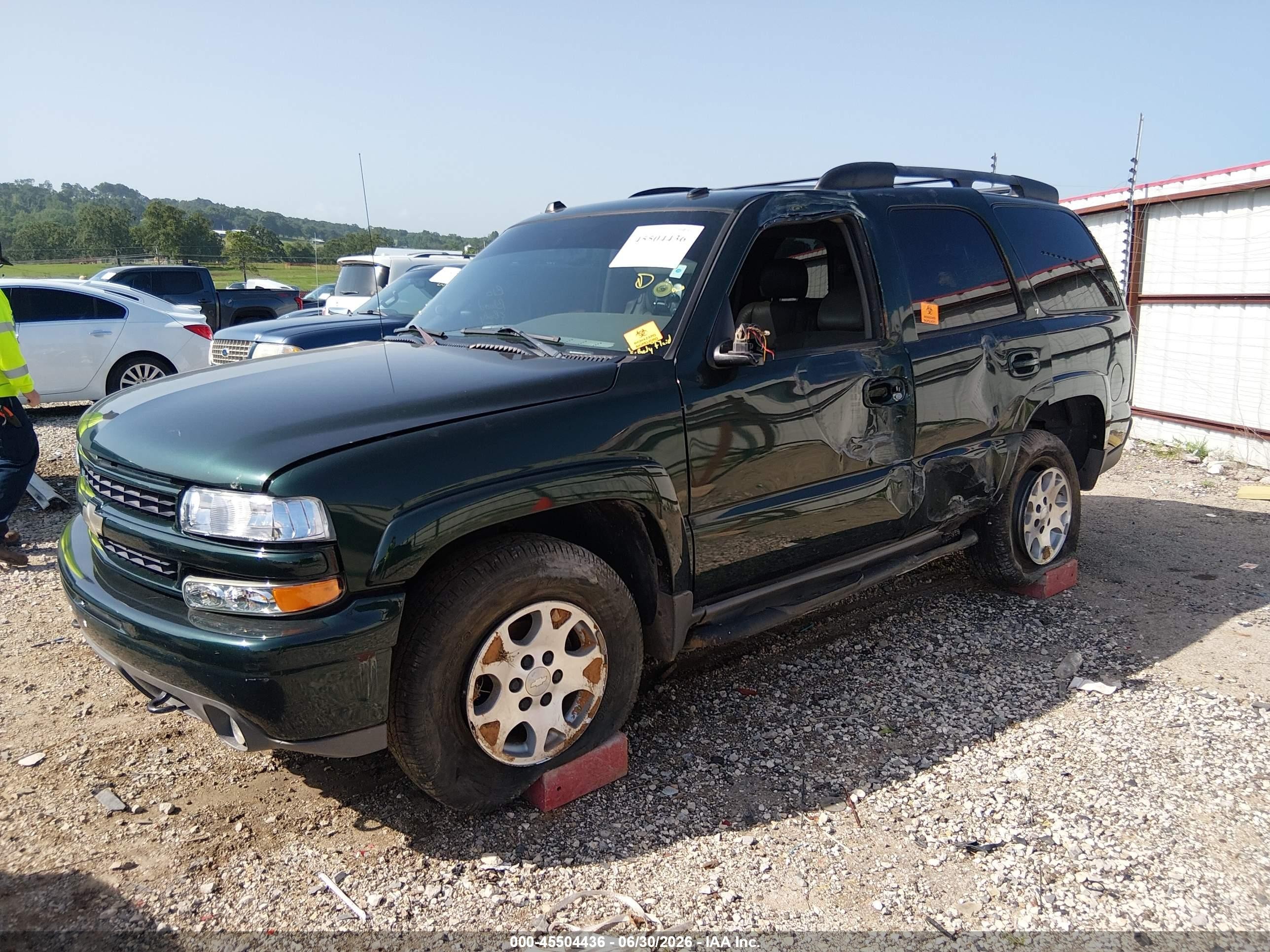 2004 Chevrolet Tahoe Z71 Green vin: 1GNEK13Z24R185578