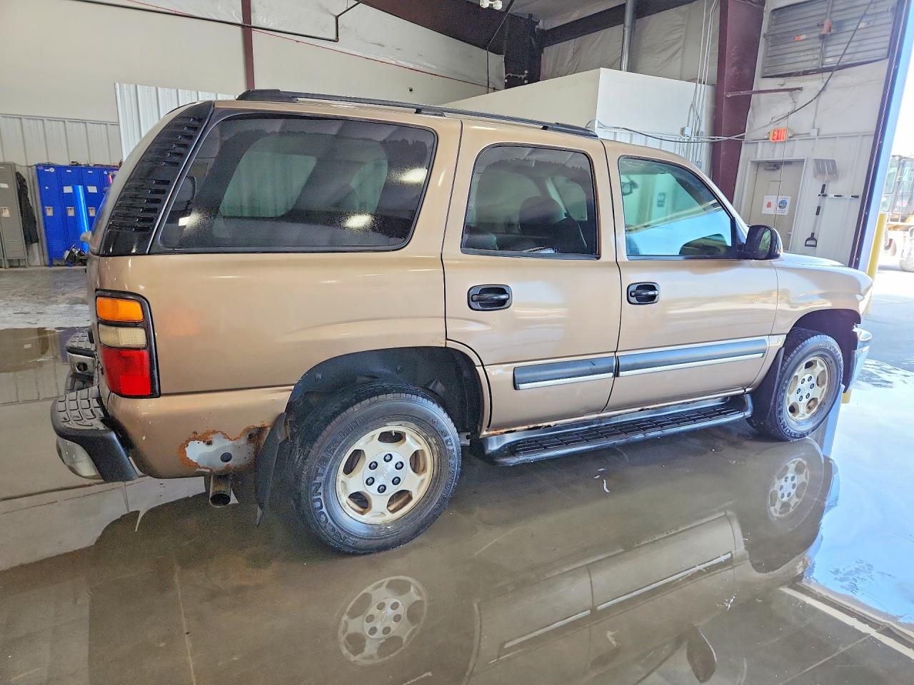 2004 Chevrolet Tahoe K1500 Tan vin: 1GNEK13Z24R200130