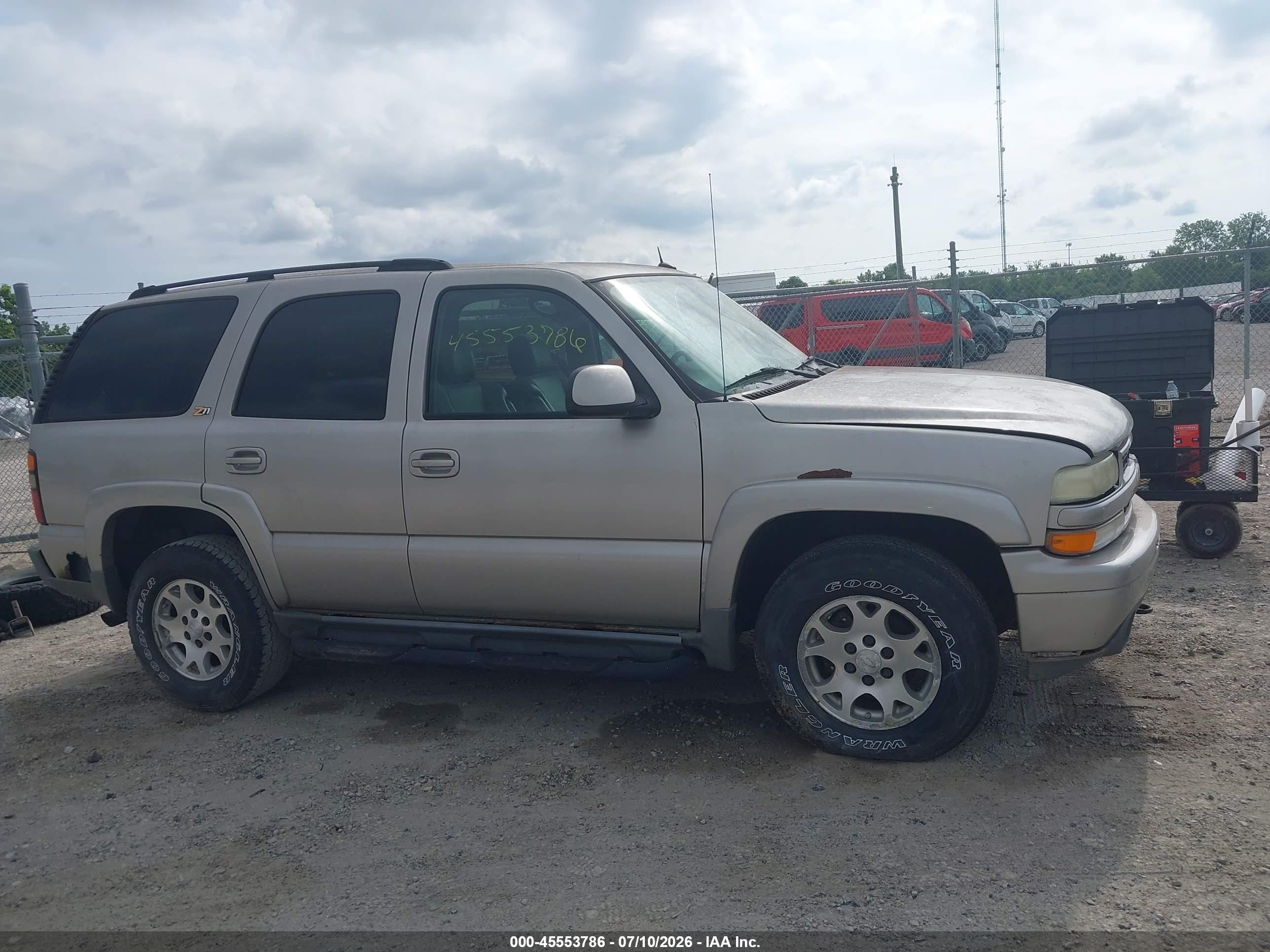 2004 Chevrolet Tahoe Z71 Tan vin: 1GNEK13Z24R207028