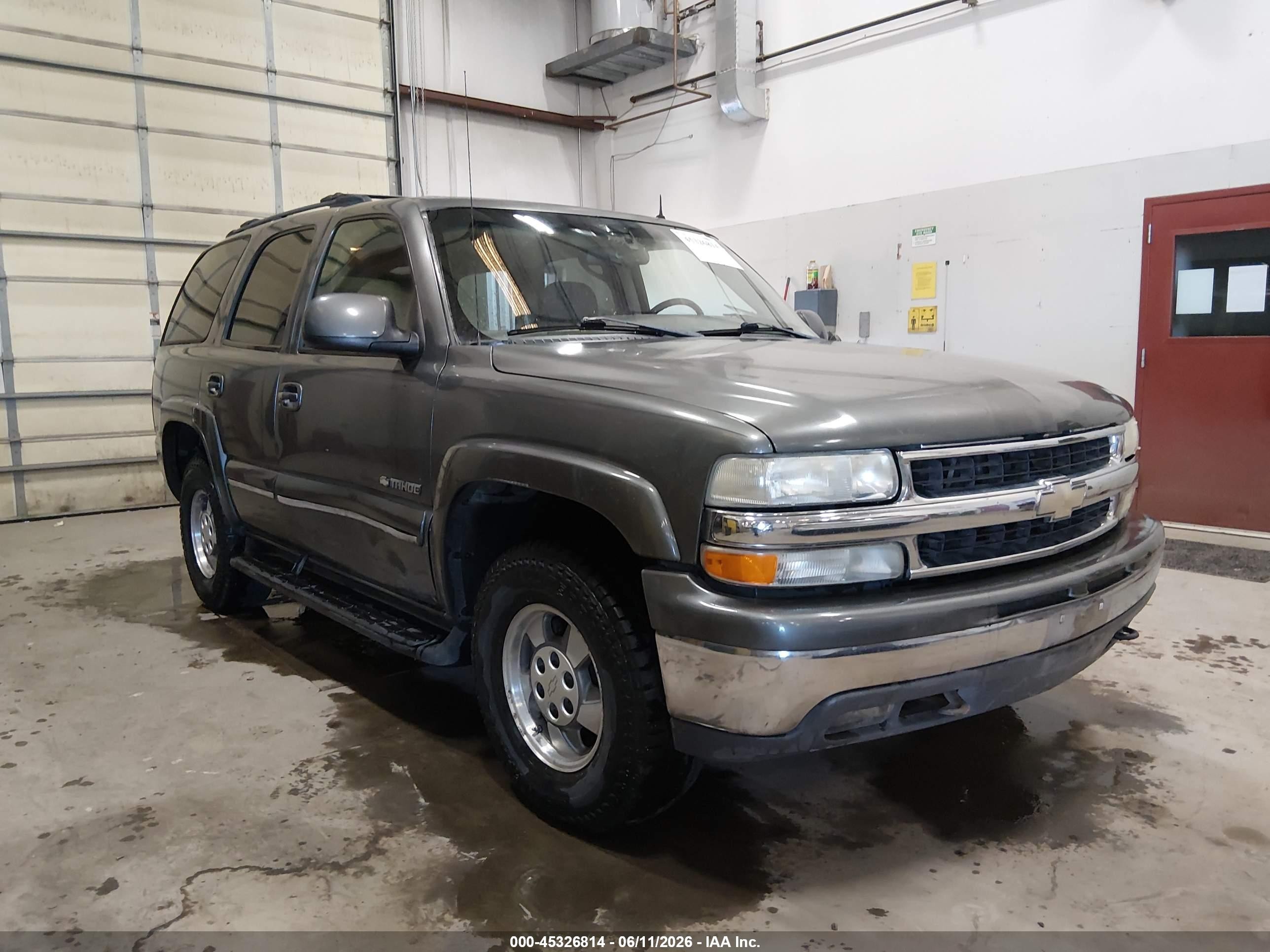 2002 Chevrolet Tahoe Lt Бордовый vin: 1GNEK13Z32R227222