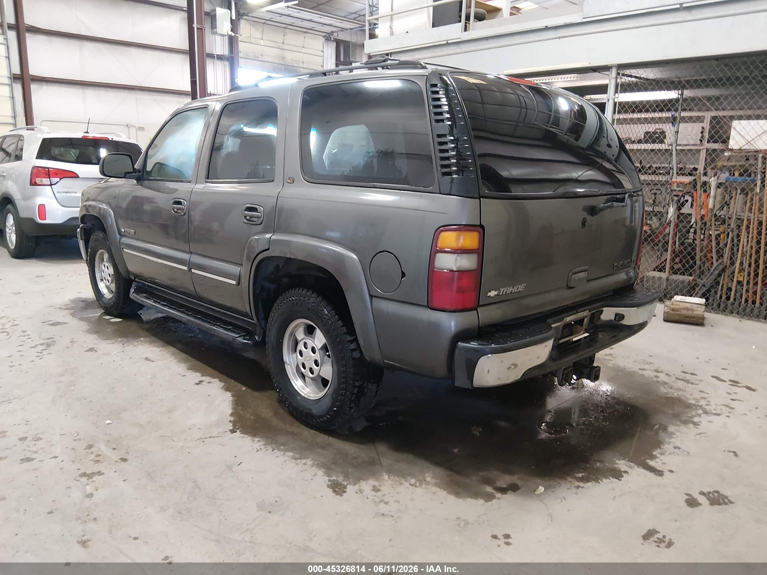 2002 Chevrolet Tahoe Lt Бордовый vin: 1GNEK13Z32R227222