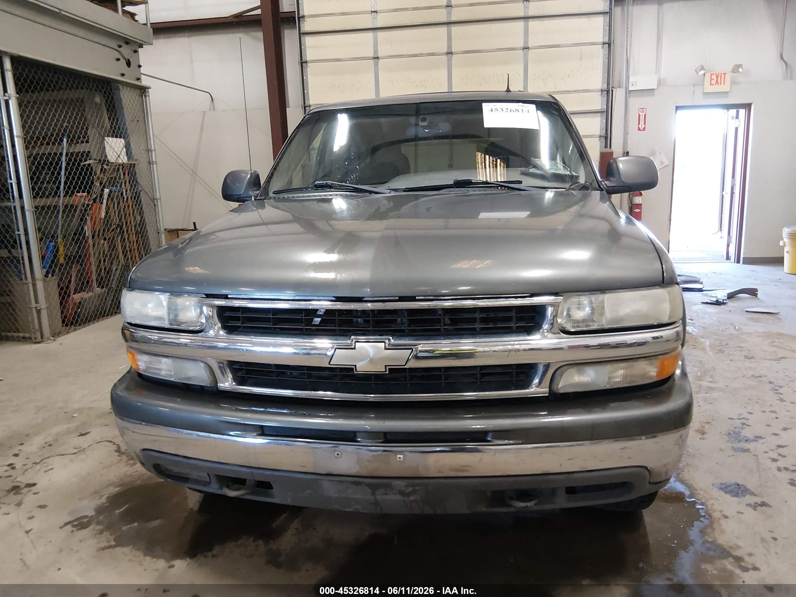 2002 Chevrolet Tahoe Lt Бордовый vin: 1GNEK13Z32R227222