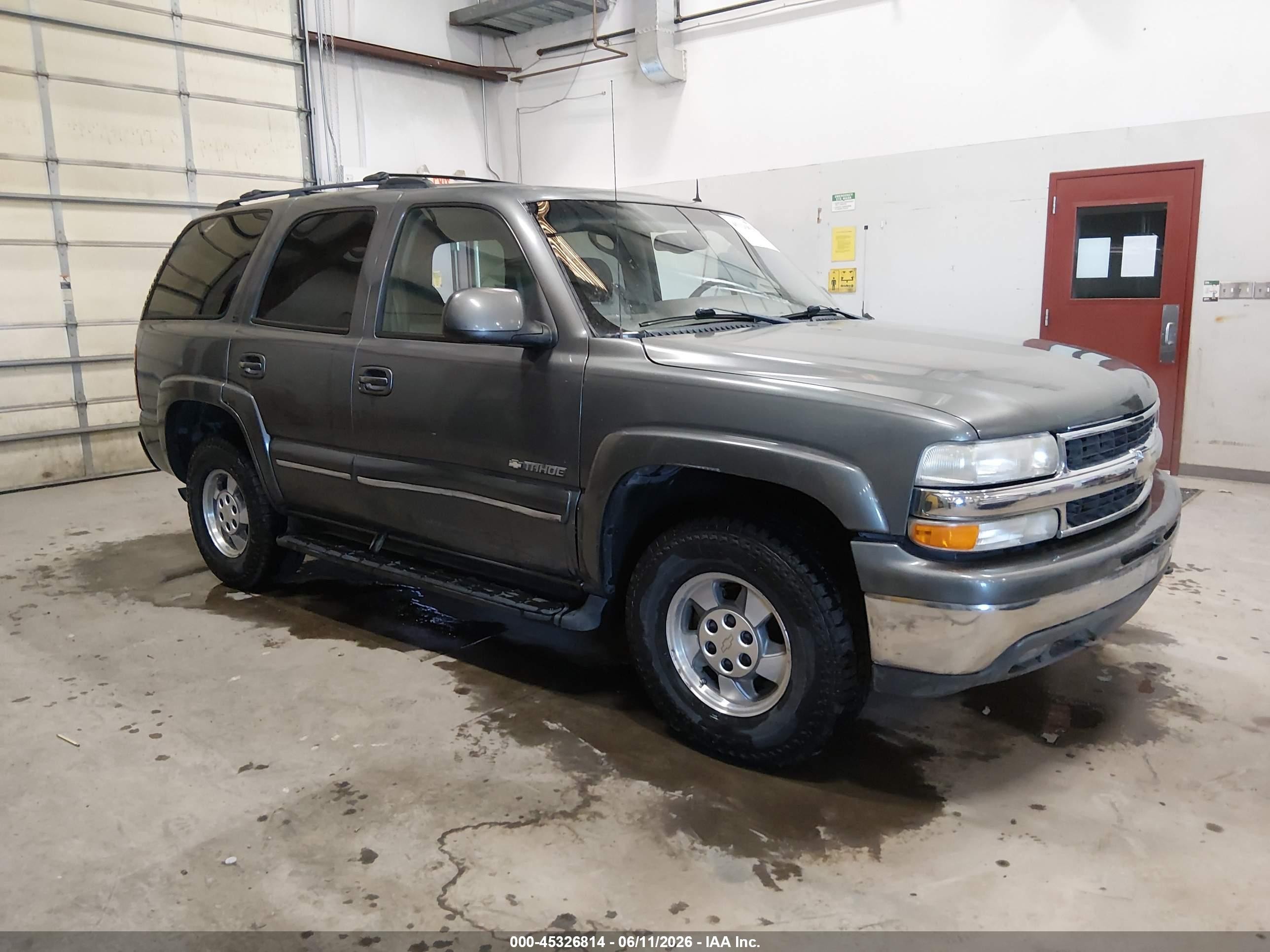 2002 Chevrolet Tahoe Lt Бордовый vin: 1GNEK13Z32R227222