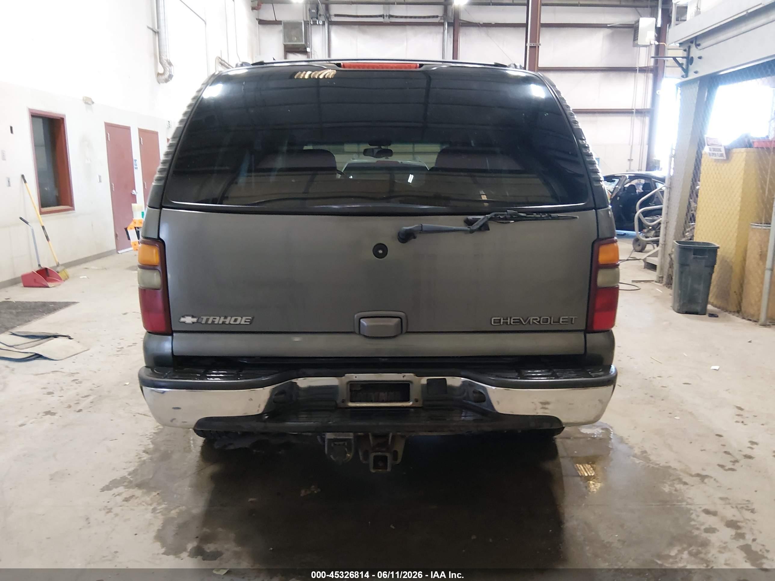 2002 Chevrolet Tahoe Lt Бордовый vin: 1GNEK13Z32R227222