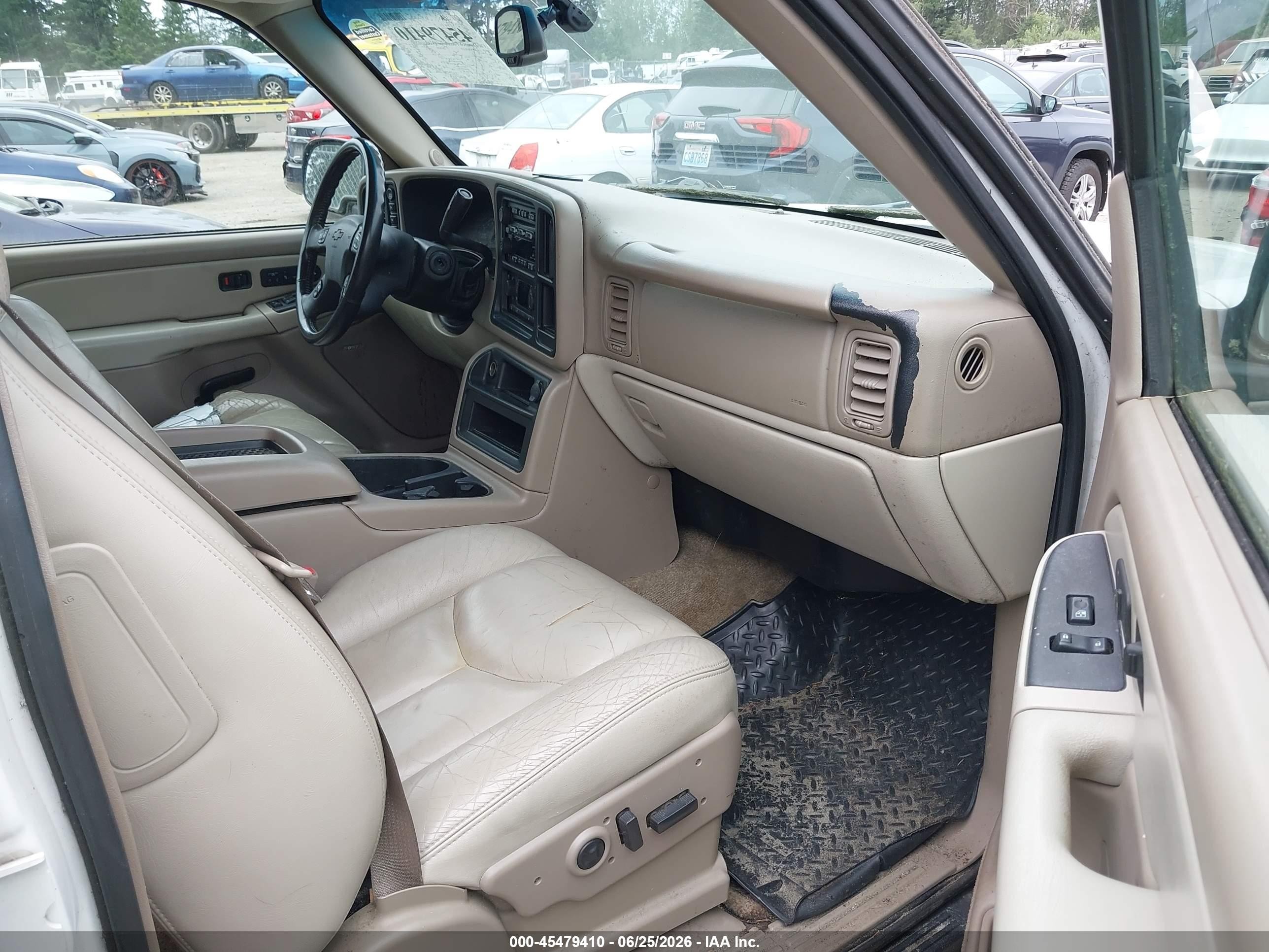 2003 Chevrolet Tahoe Lt White vin: 1GNEK13Z33R188598