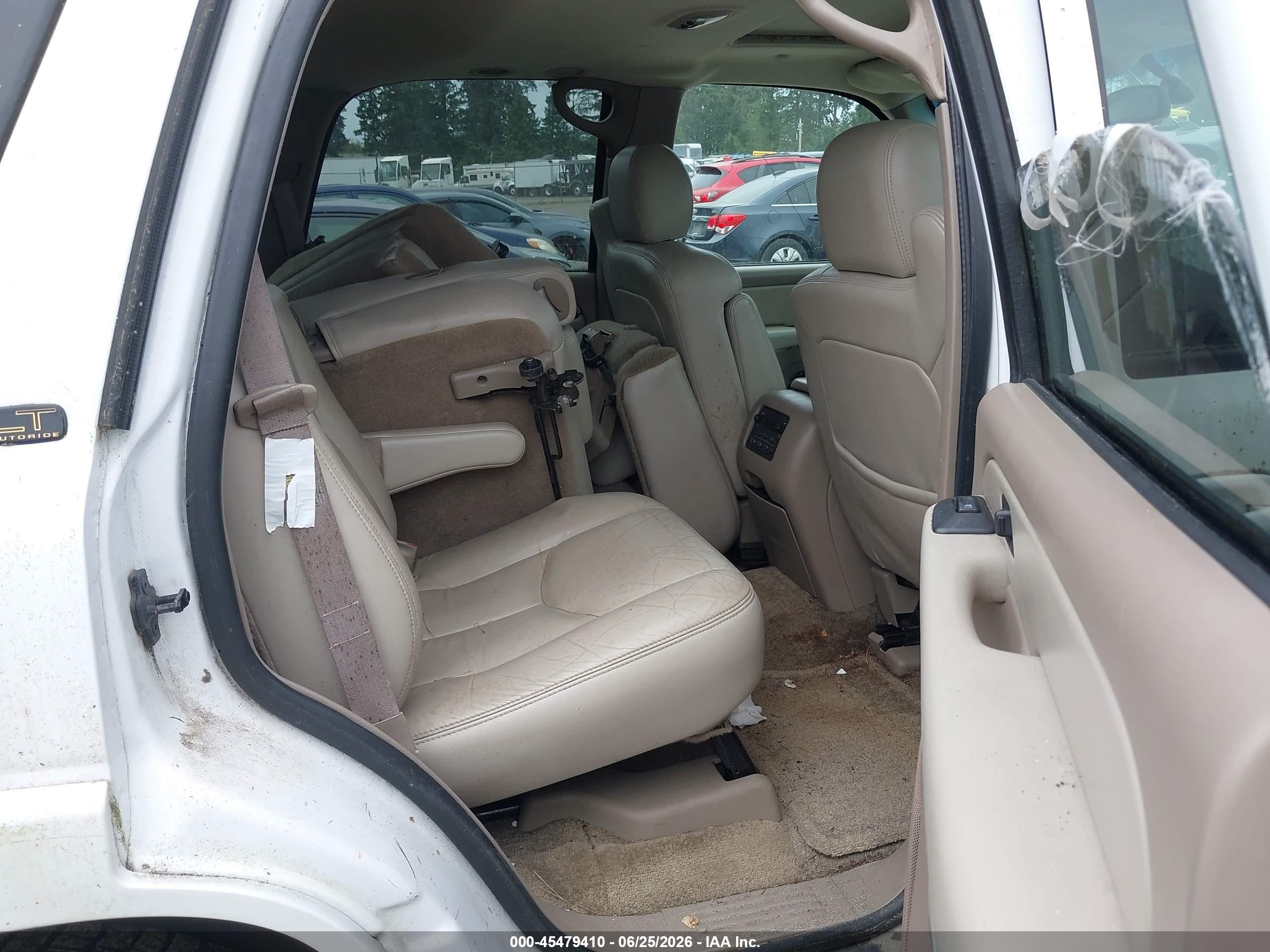 2003 Chevrolet Tahoe Lt White vin: 1GNEK13Z33R188598