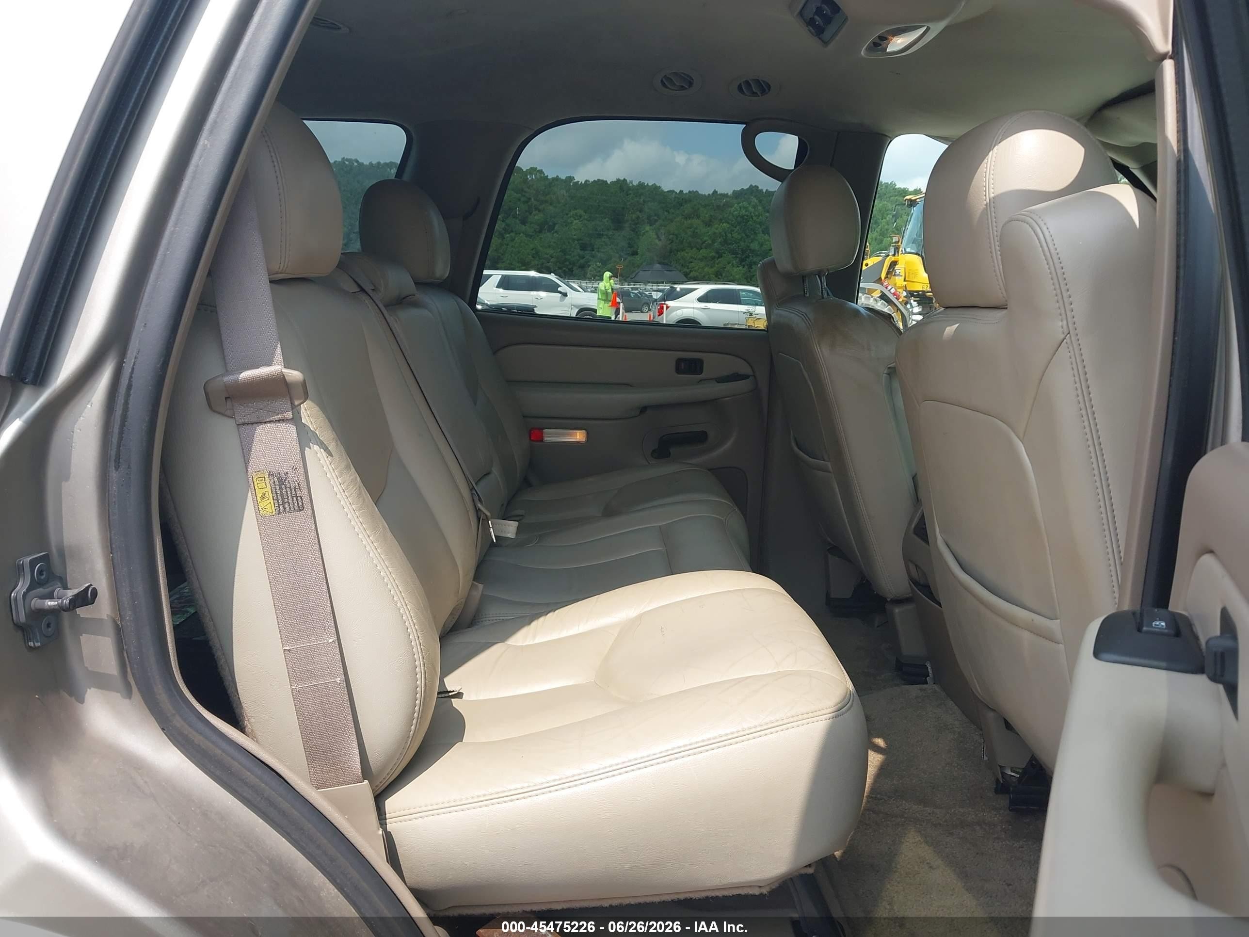 2003 Chevrolet Tahoe Z71 Brown vin: 1GNEK13Z33R199679