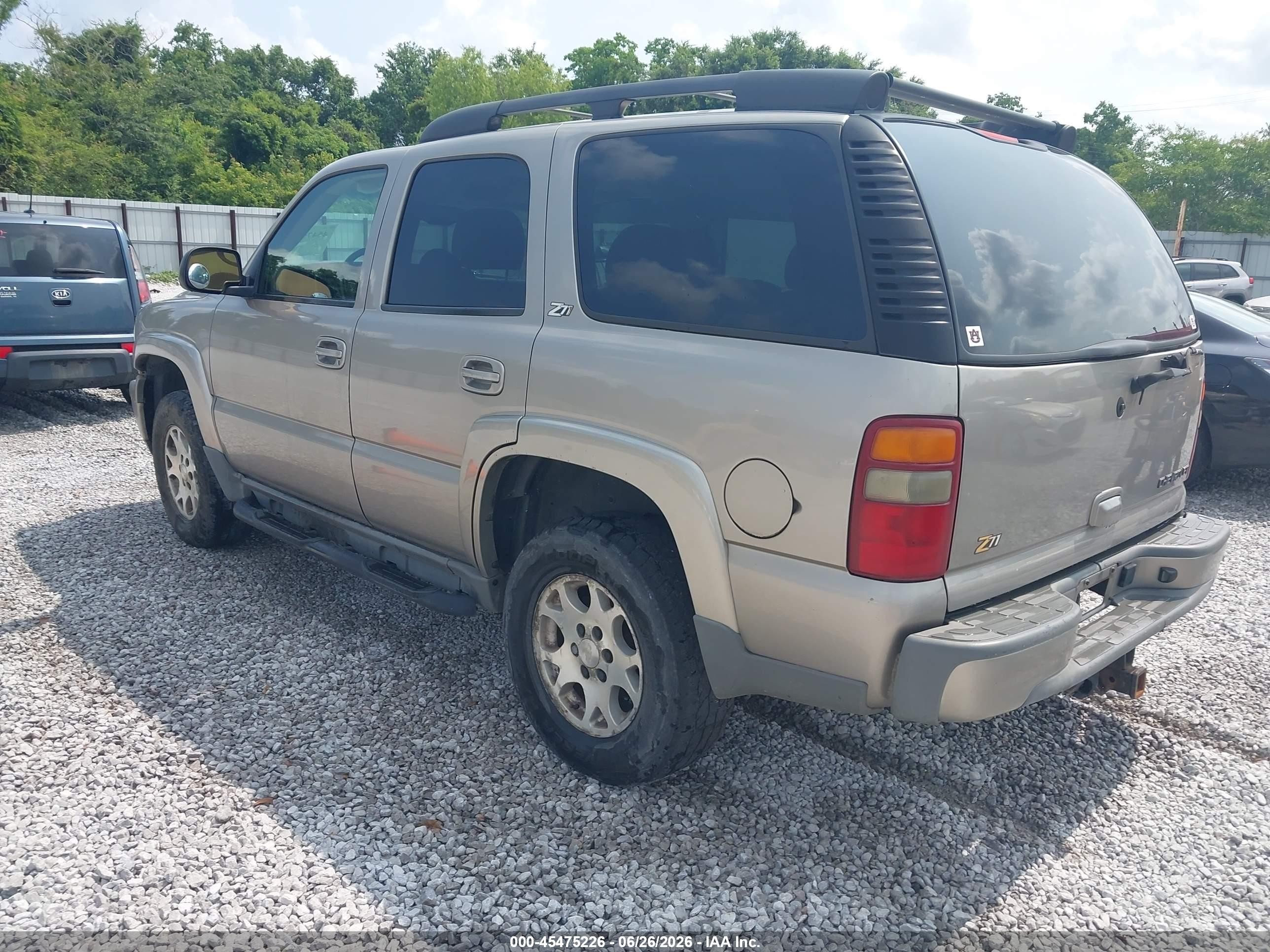 2003 Chevrolet Tahoe Z71 Brown vin: 1GNEK13Z33R199679