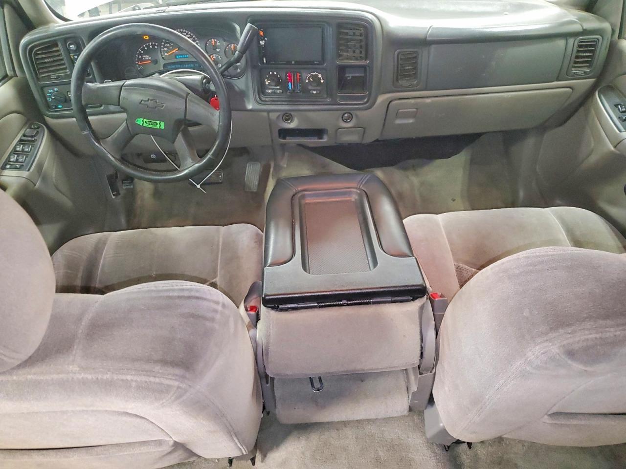 2004 Chevrolet Tahoe K1500 White vin: 1GNEK13Z34J272680