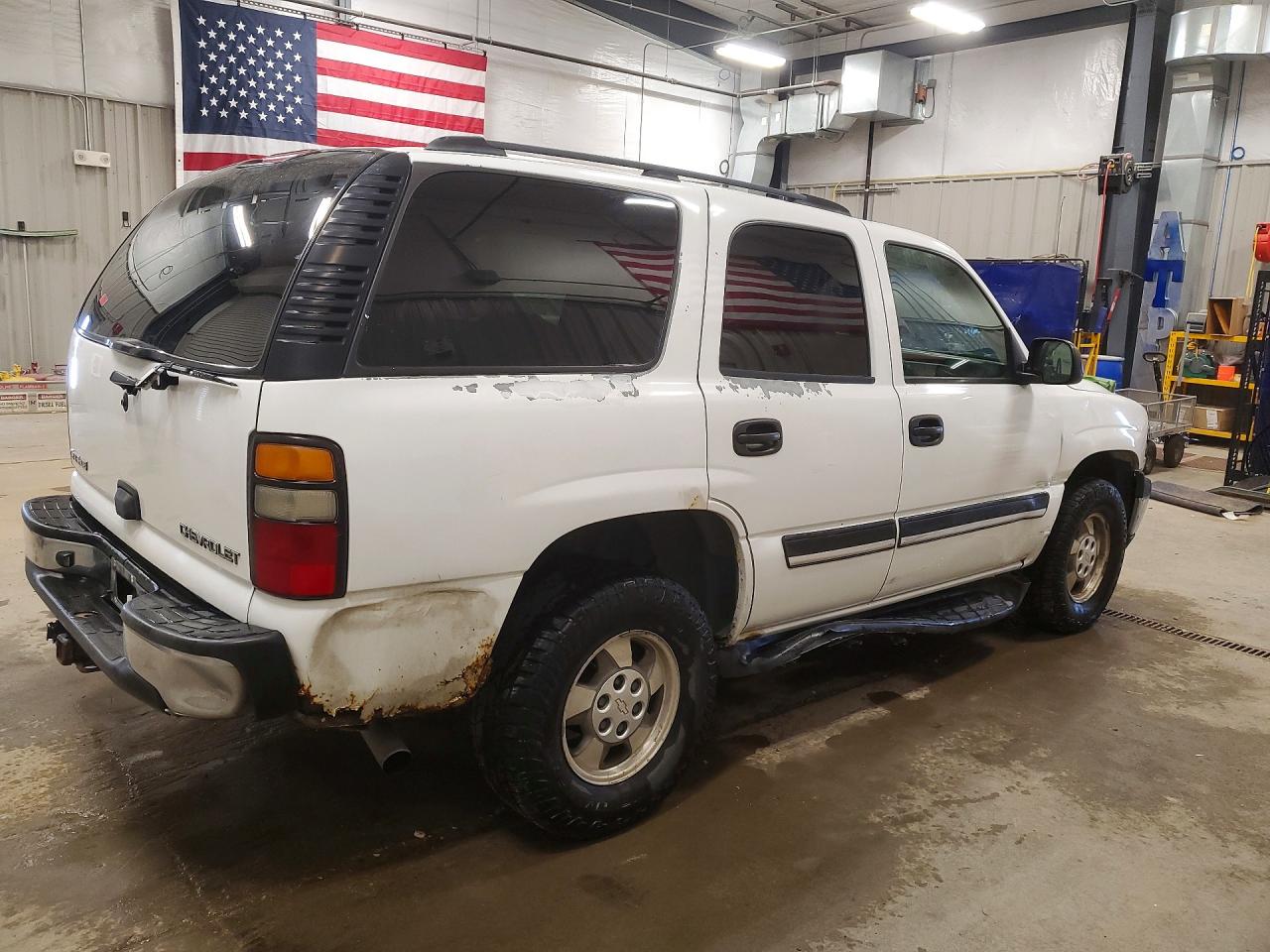 2004 Chevrolet Tahoe K1500 White vin: 1GNEK13Z34J272680