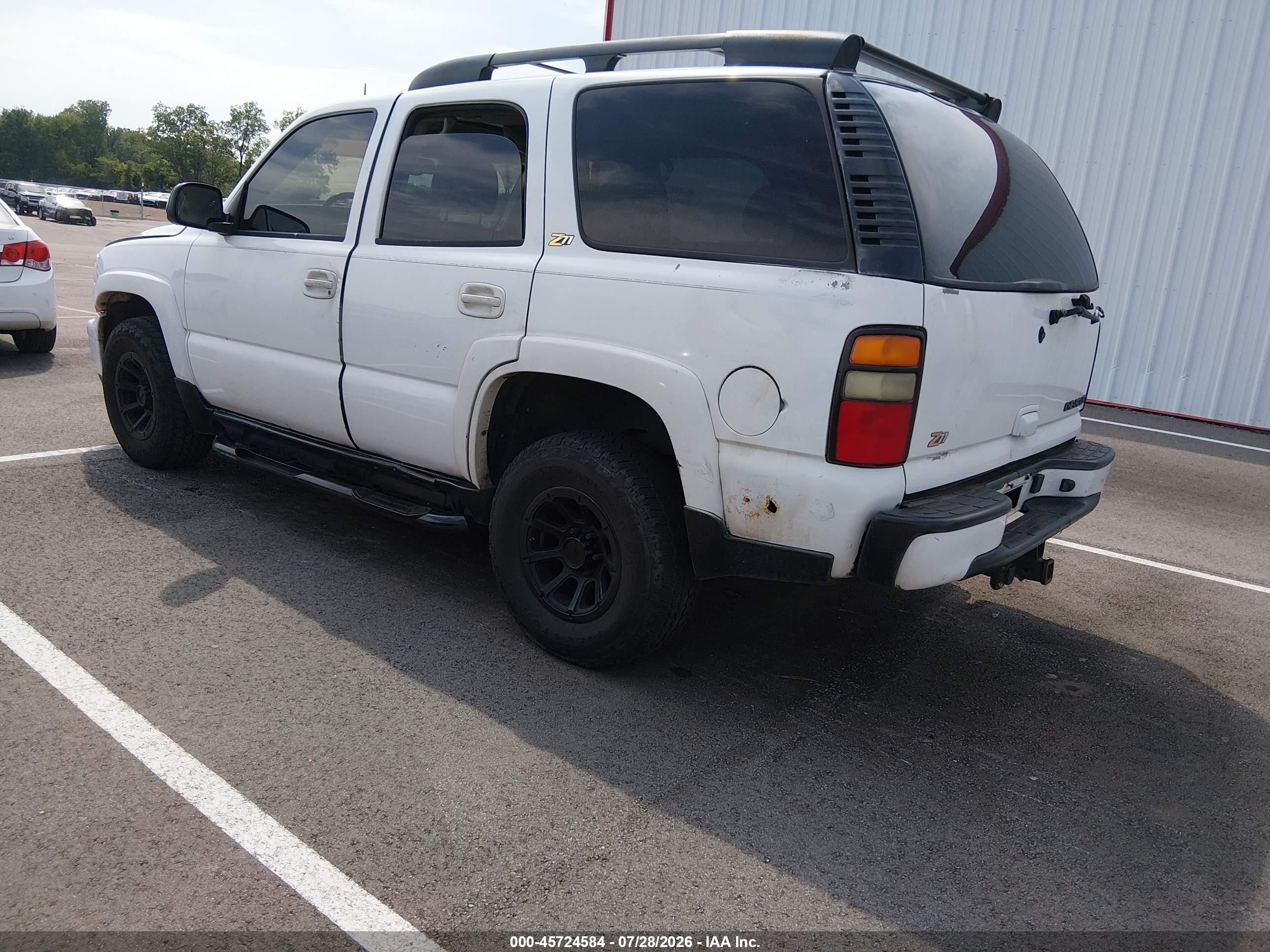 2004 Chevrolet Tahoe Z71 White vin: 1GNEK13Z34R130993