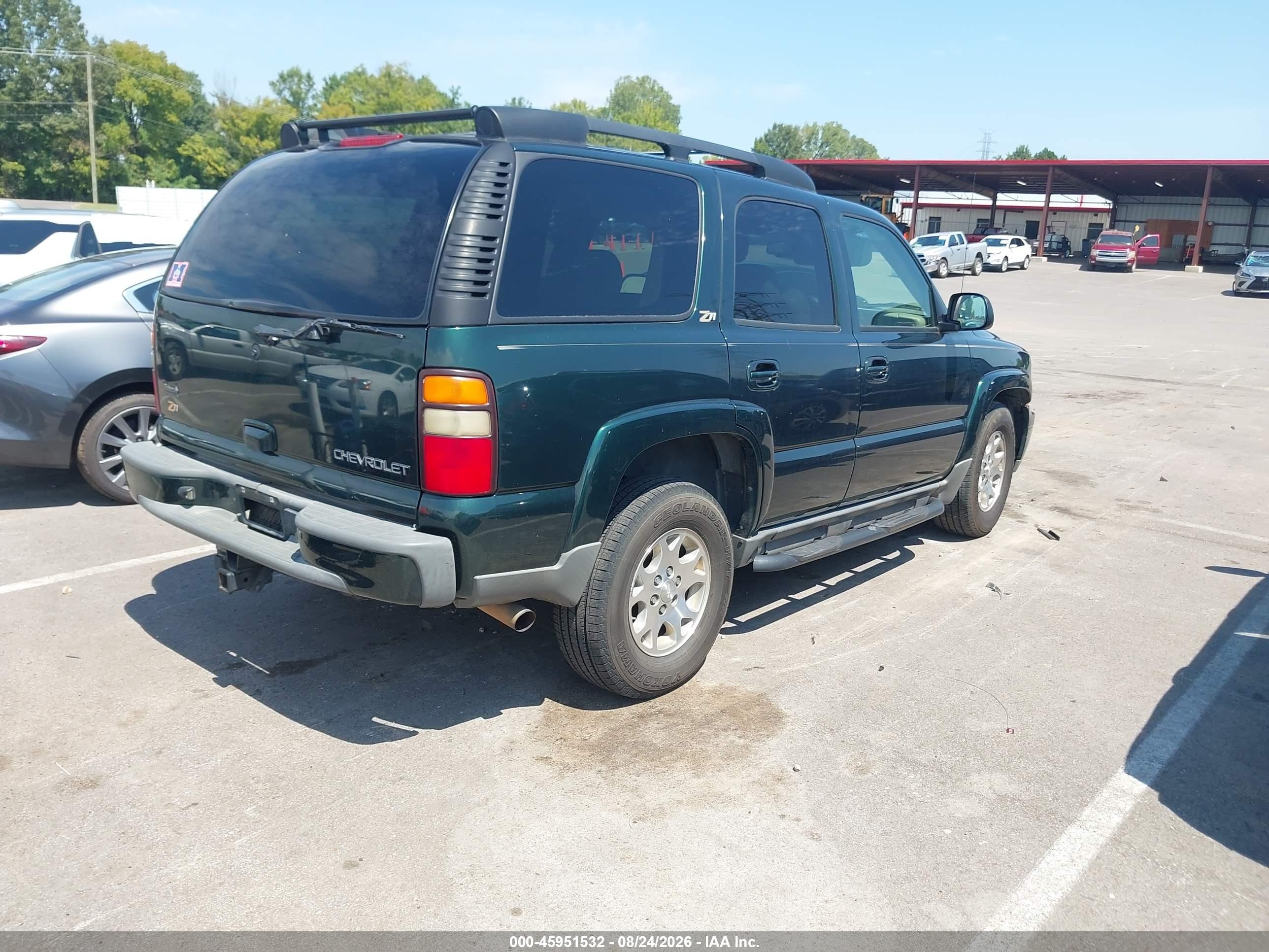 2004 Chevrolet Tahoe Z71 Green vin: 1GNEK13Z34R140259