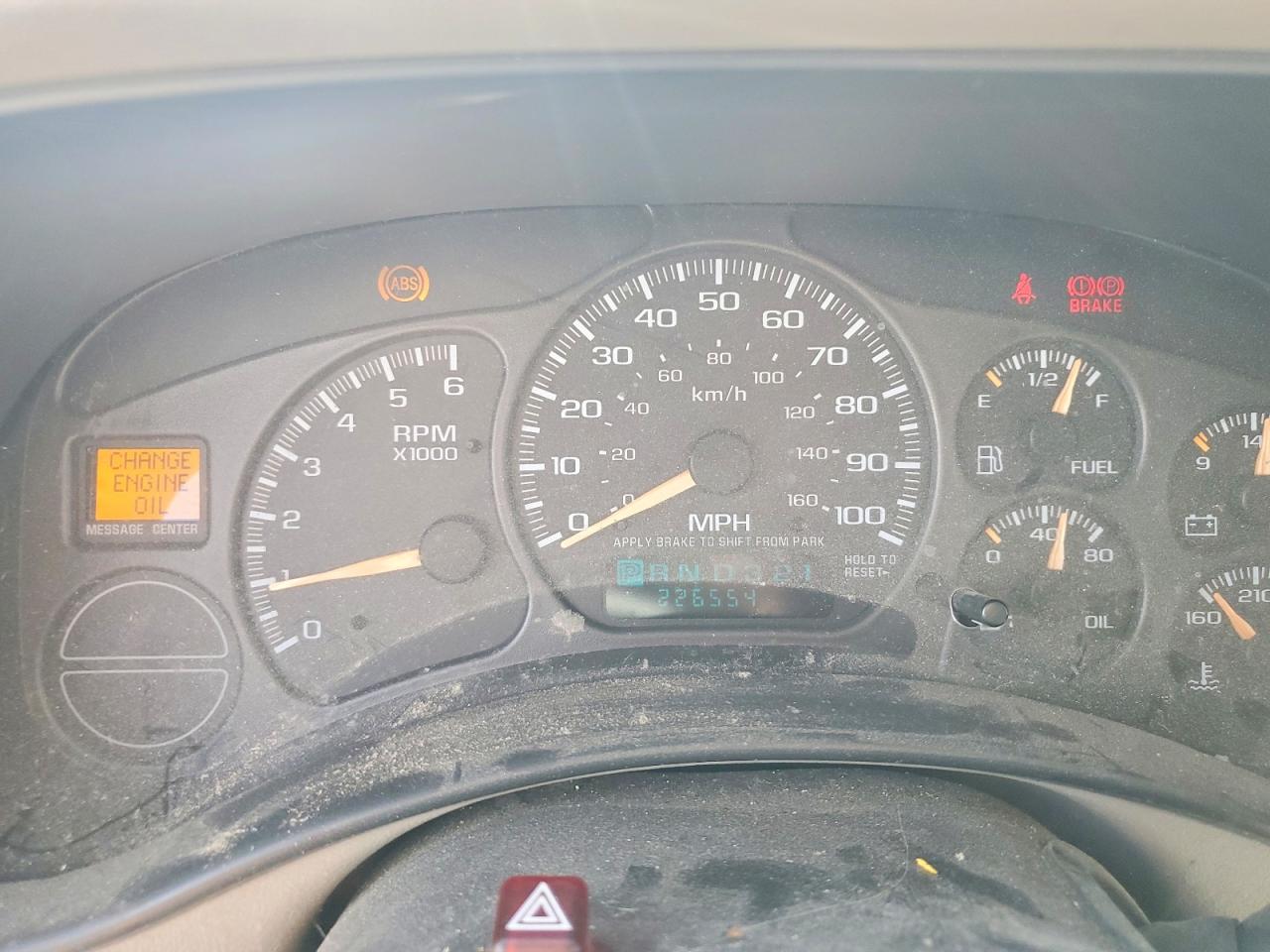 2002 Chevrolet Tahoe Brown vin: 1GNEK13Z42J275424