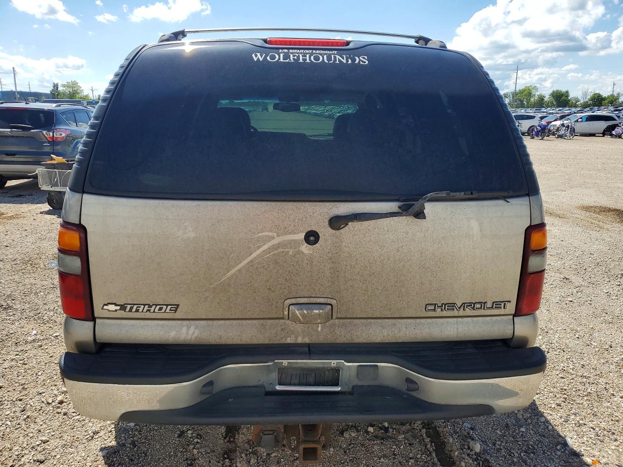2002 Chevrolet Tahoe Brown vin: 1GNEK13Z42J275424