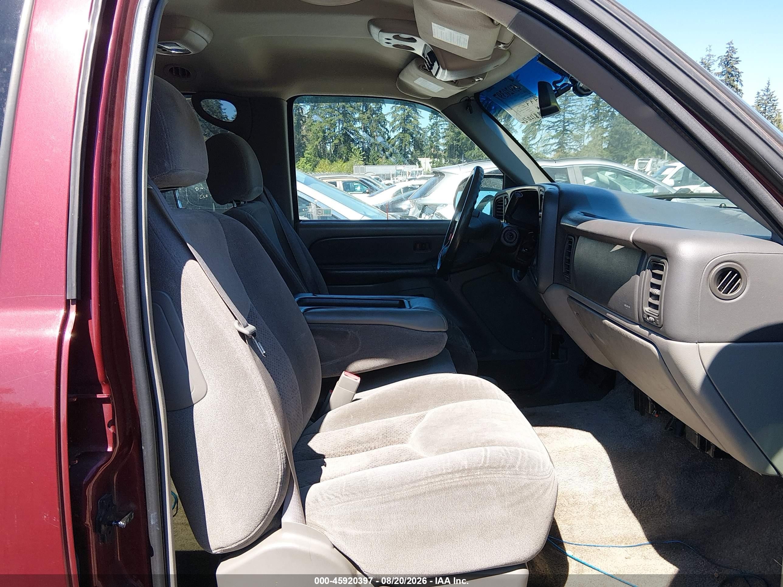 2003 Chevrolet Tahoe Ls Red vin: 1GNEK13Z43J214060