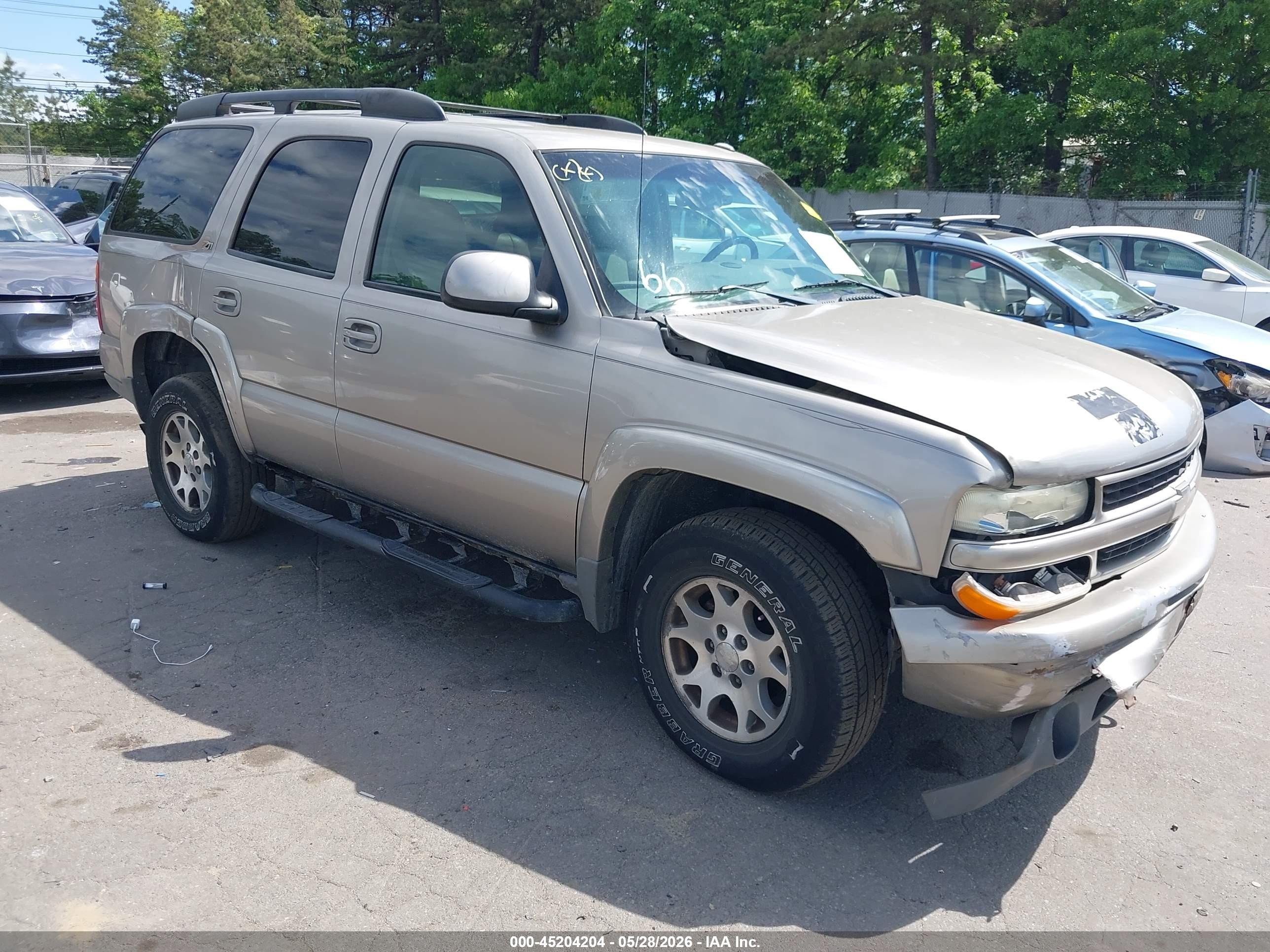 2003 Chevrolet Tahoe Z71 Silver vin: 1GNEK13Z43R273031