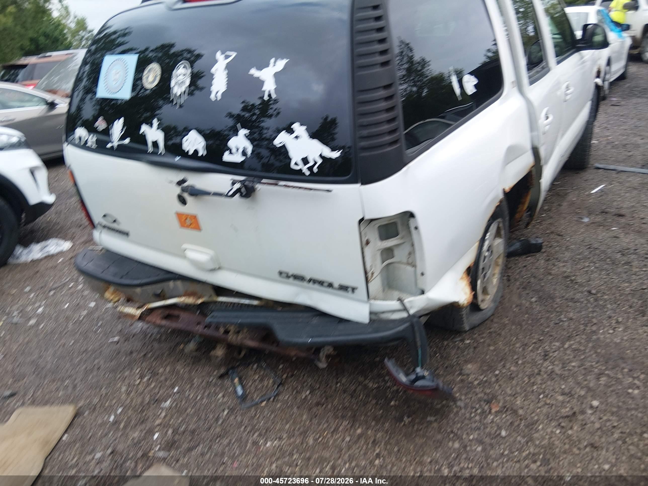 2004 Chevrolet Tahoe Lt Белый vin: 1GNEK13Z44J110847