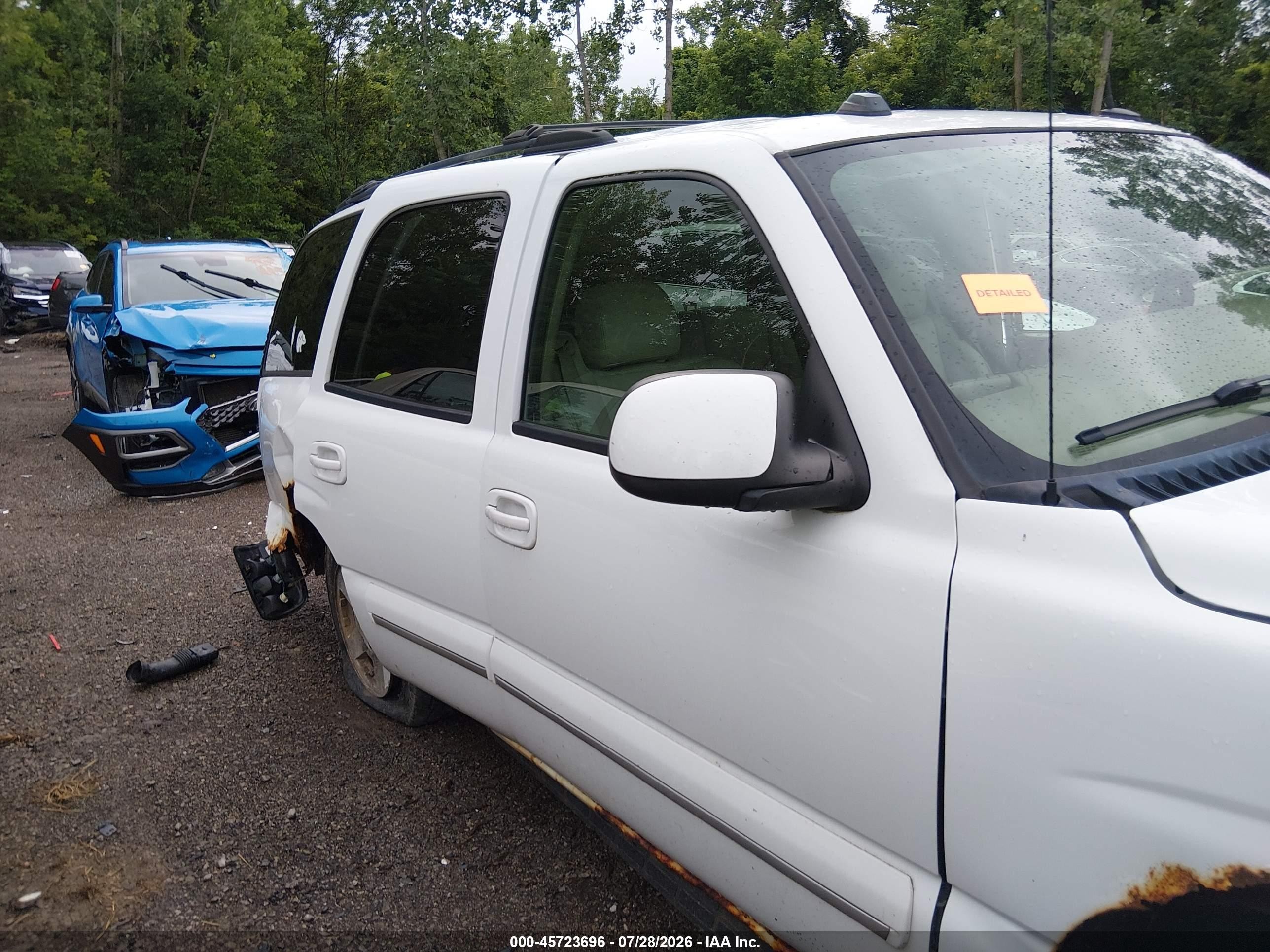 2004 Chevrolet Tahoe Lt Белый vin: 1GNEK13Z44J110847