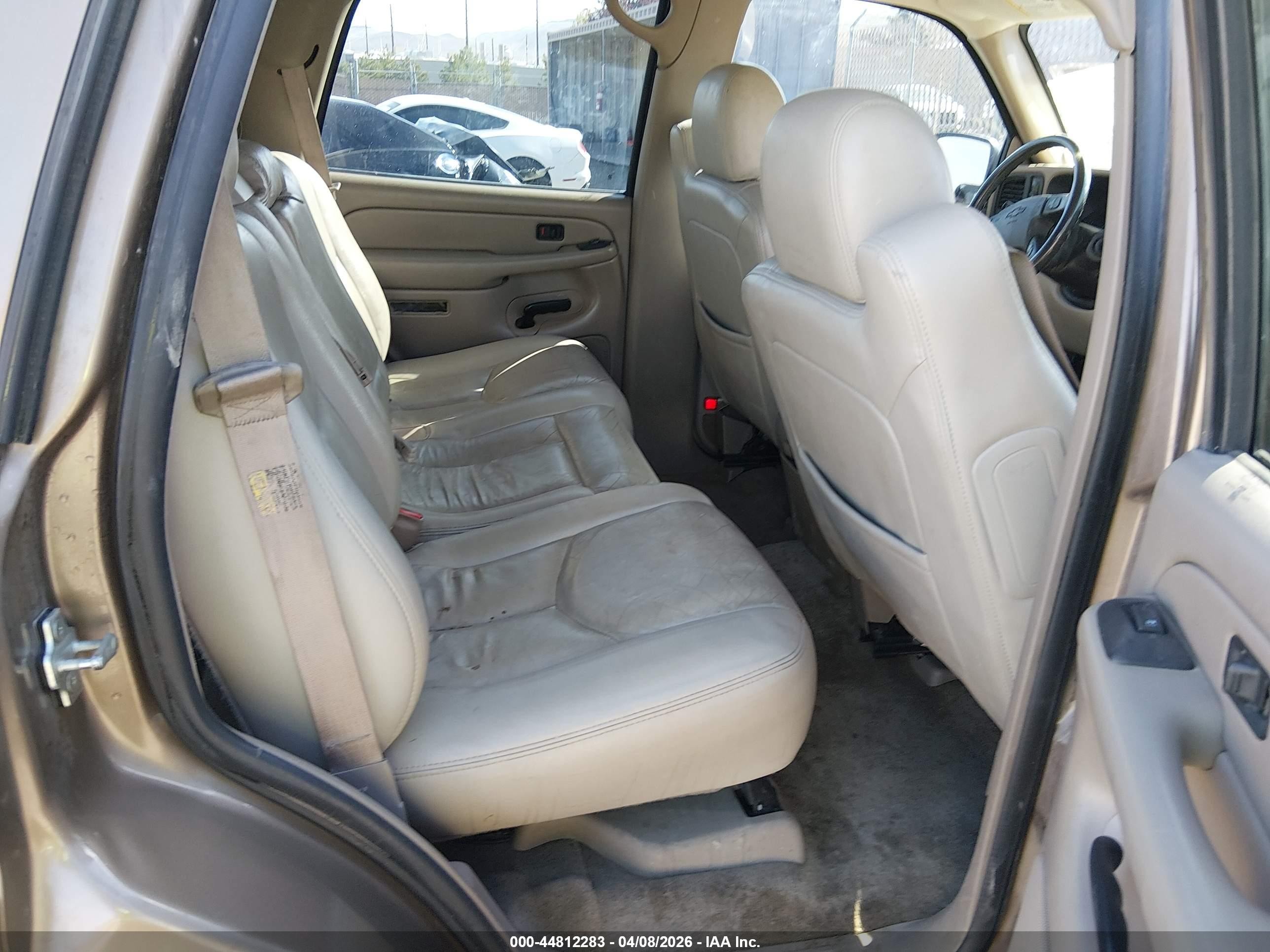 2004 Chevrolet Tahoe Lt Gold vin: 1GNEK13Z44J312975