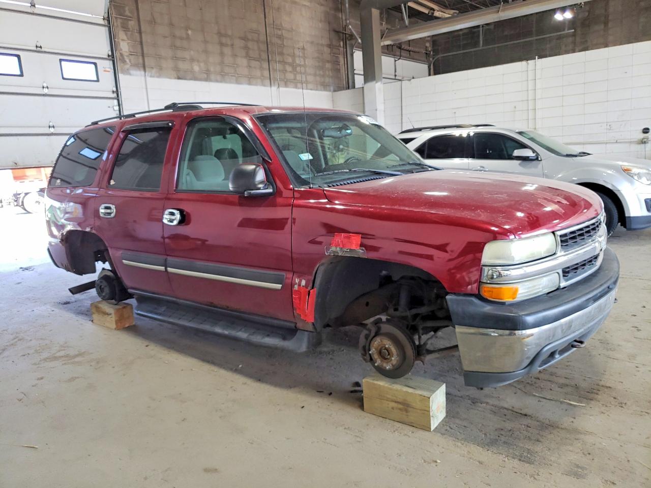 2004 Chevrolet Tahoe K1500 Burgundy vin: 1GNEK13Z44J317223