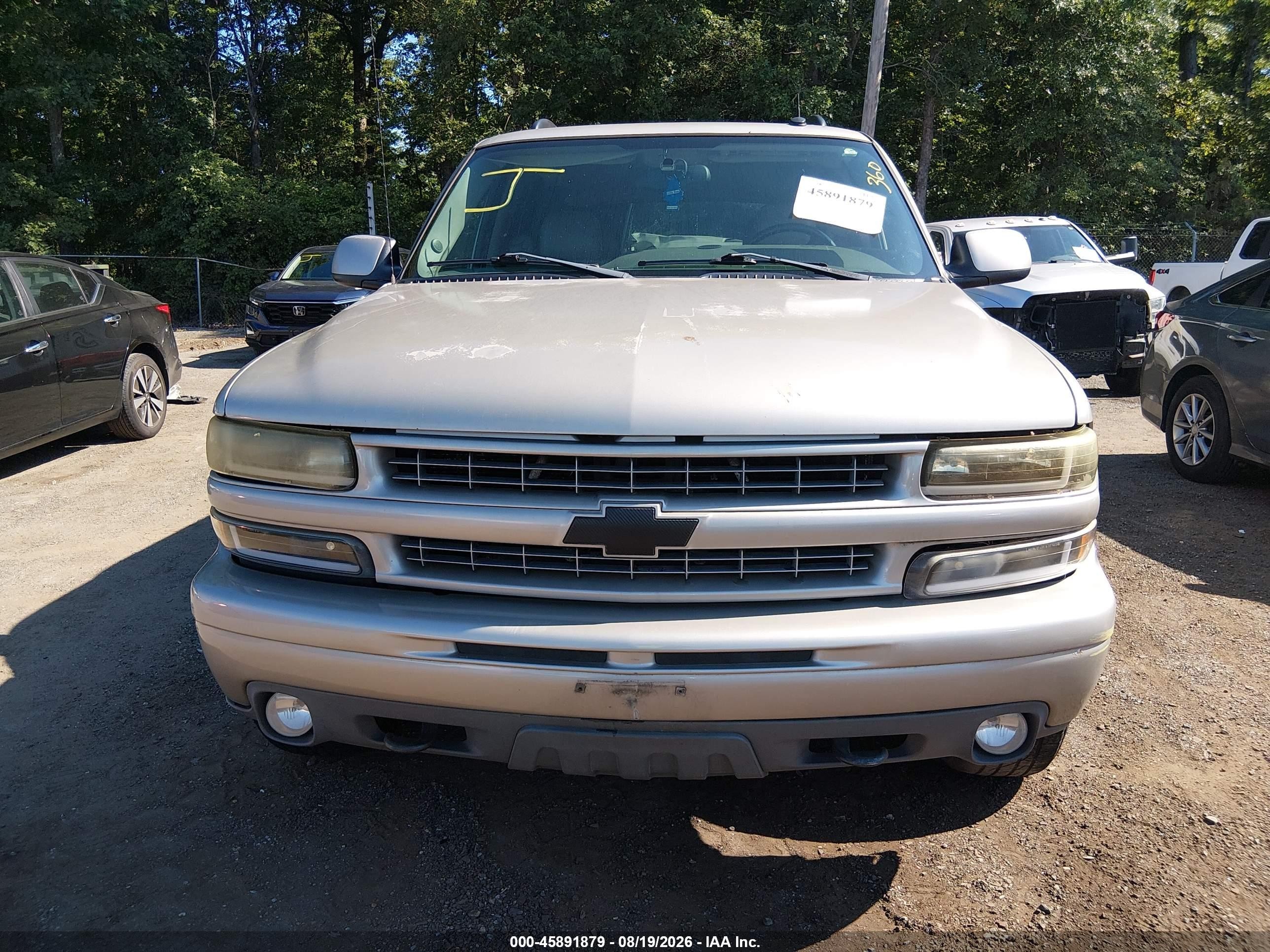 2004 Chevrolet Tahoe Z71 Gray vin: 1GNEK13Z44R157944