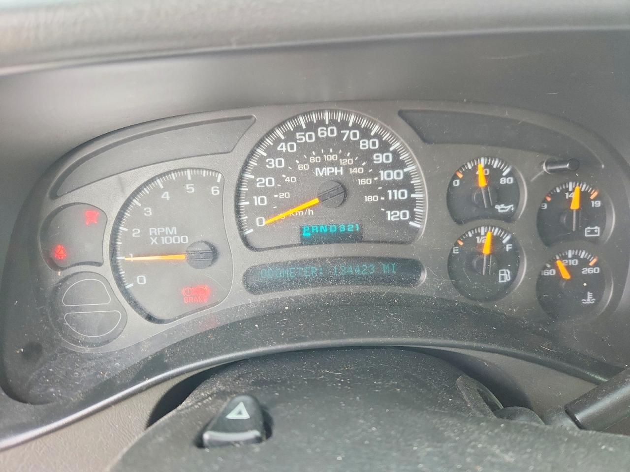 2004 Chevrolet Tahoe K1500 White vin: 1GNEK13Z44R306479