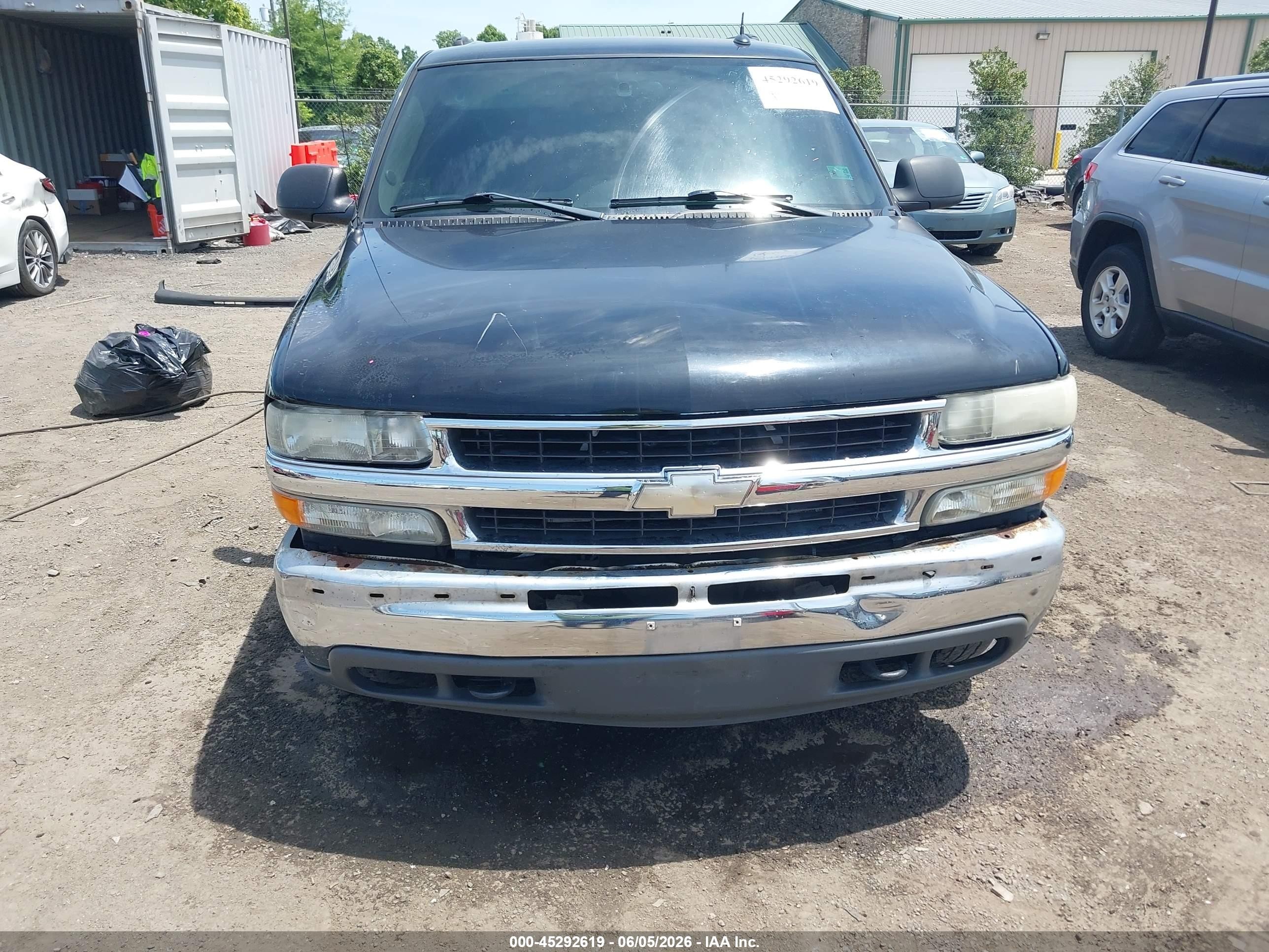 2005 Chevrolet Tahoe Ls Black vin: 1GNEK13Z45R225404