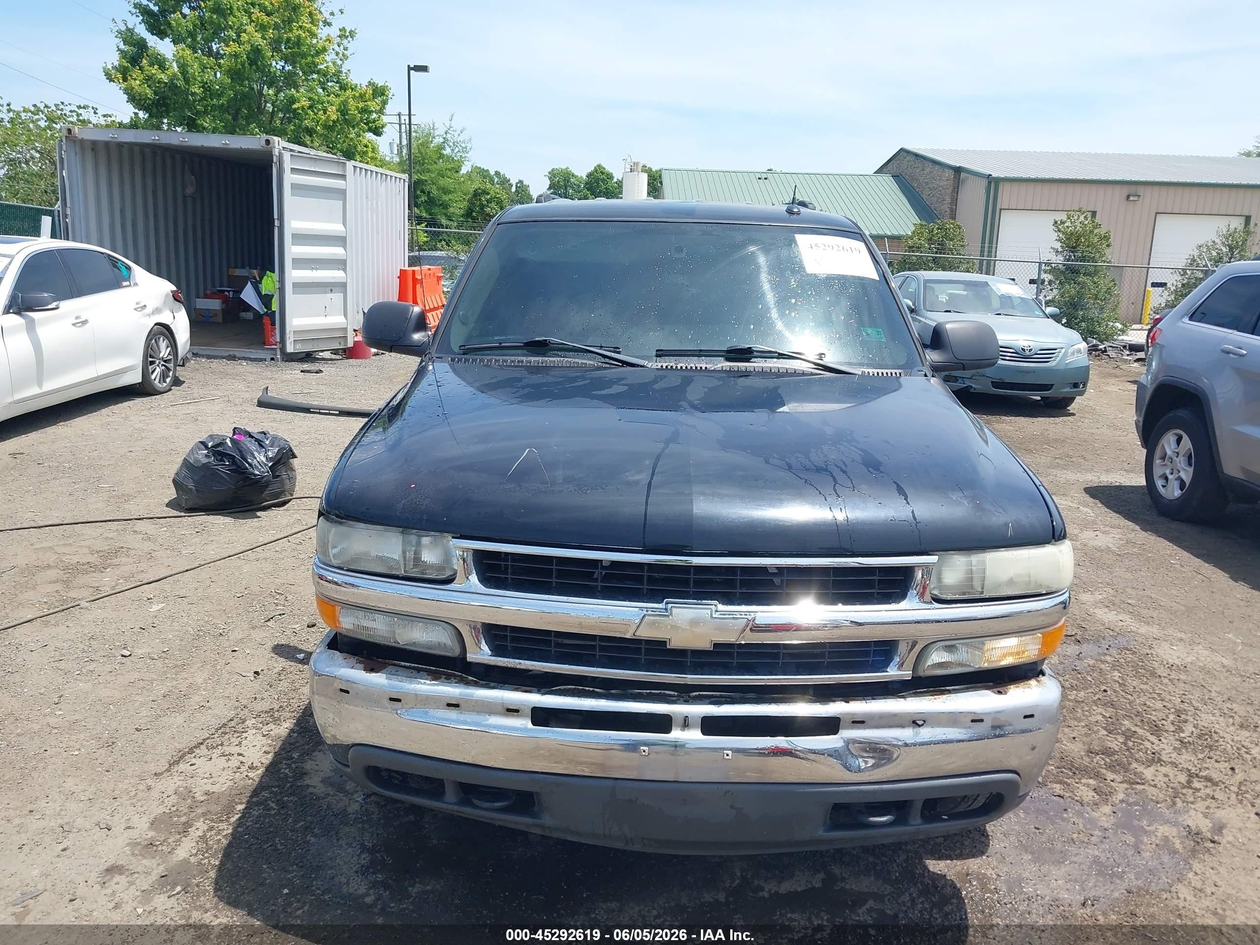 2005 Chevrolet Tahoe Ls Black vin: 1GNEK13Z45R225404