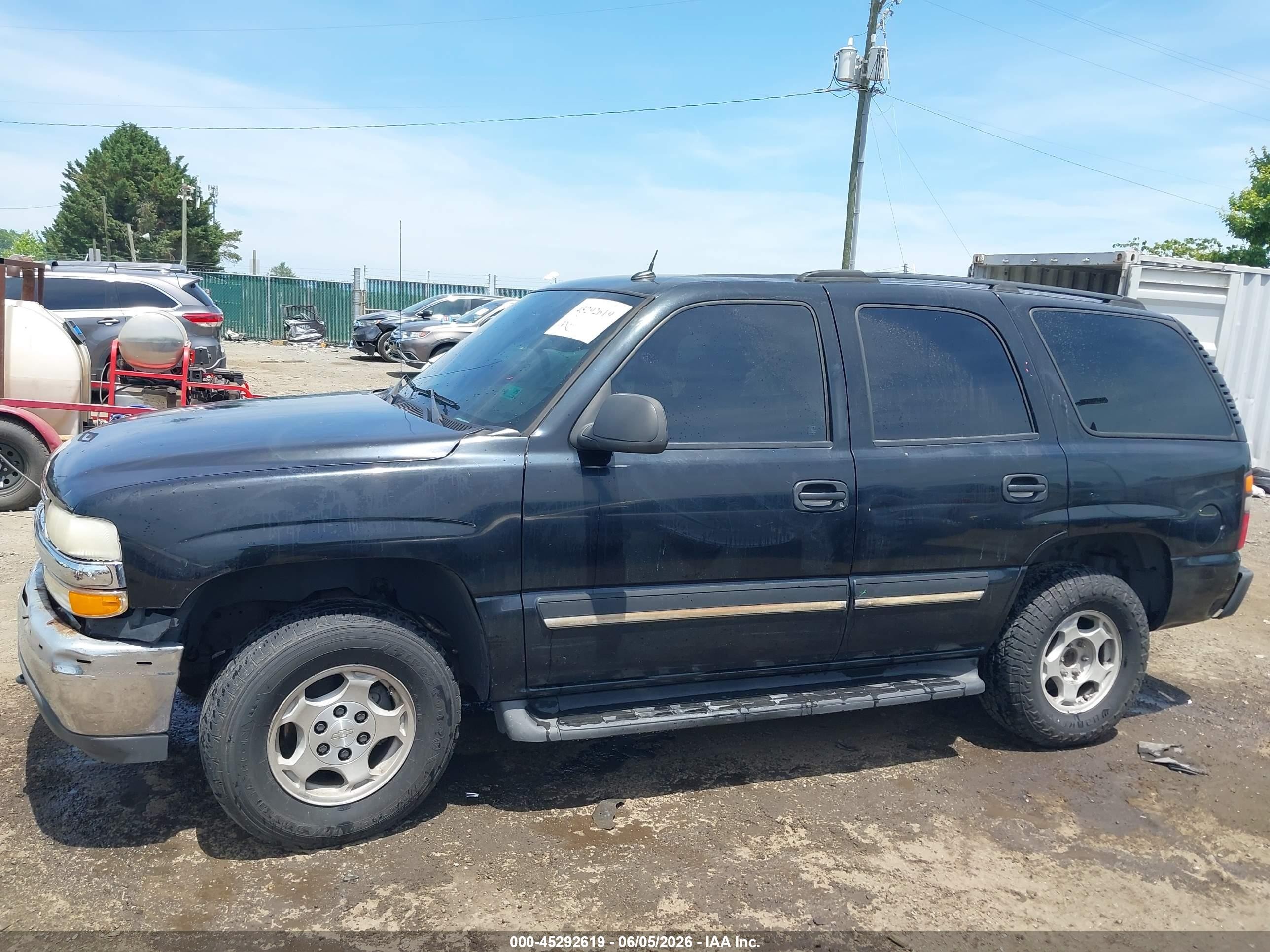 2005 Chevrolet Tahoe Ls Black vin: 1GNEK13Z45R225404