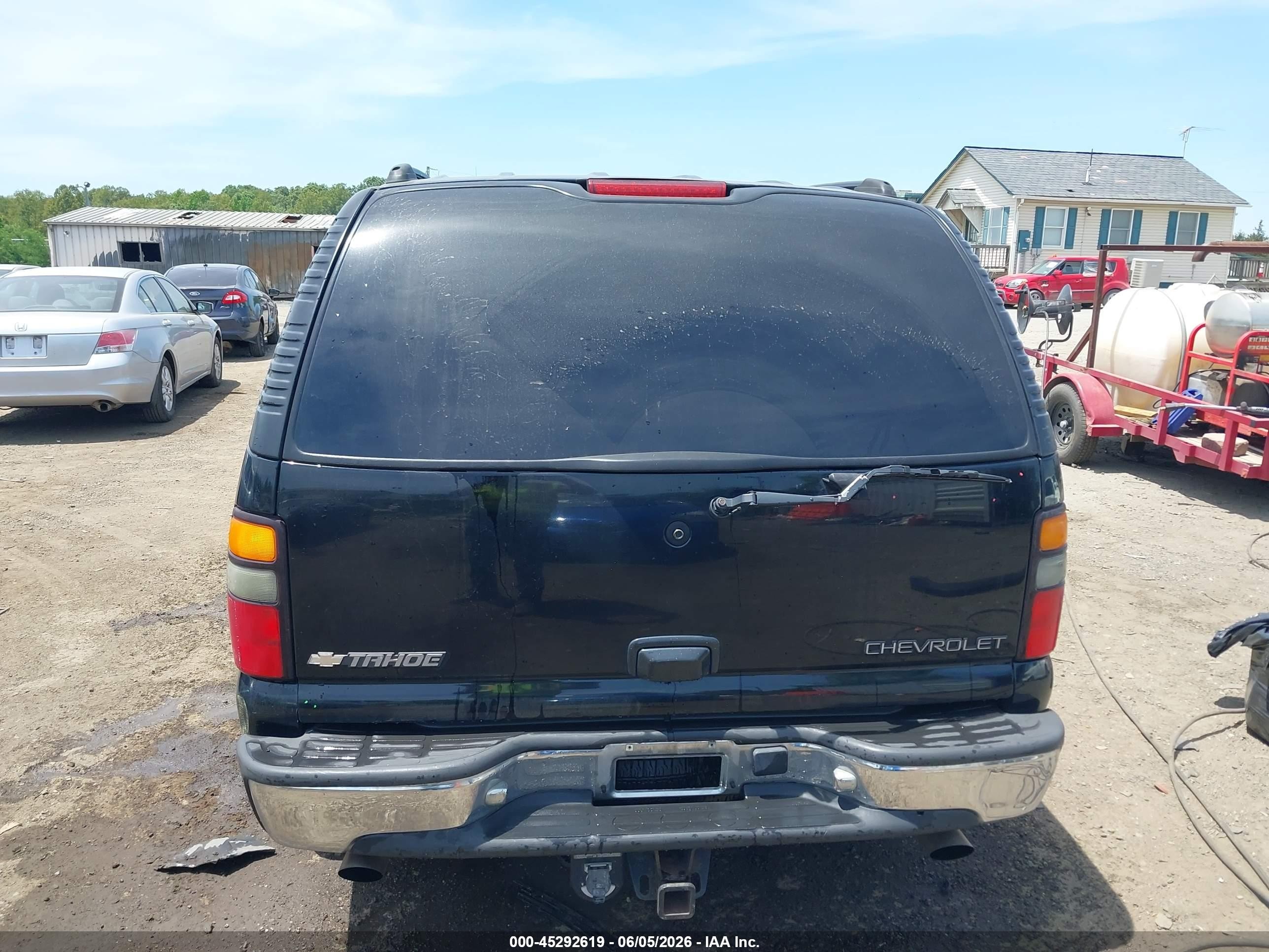 2005 Chevrolet Tahoe Ls Black vin: 1GNEK13Z45R225404