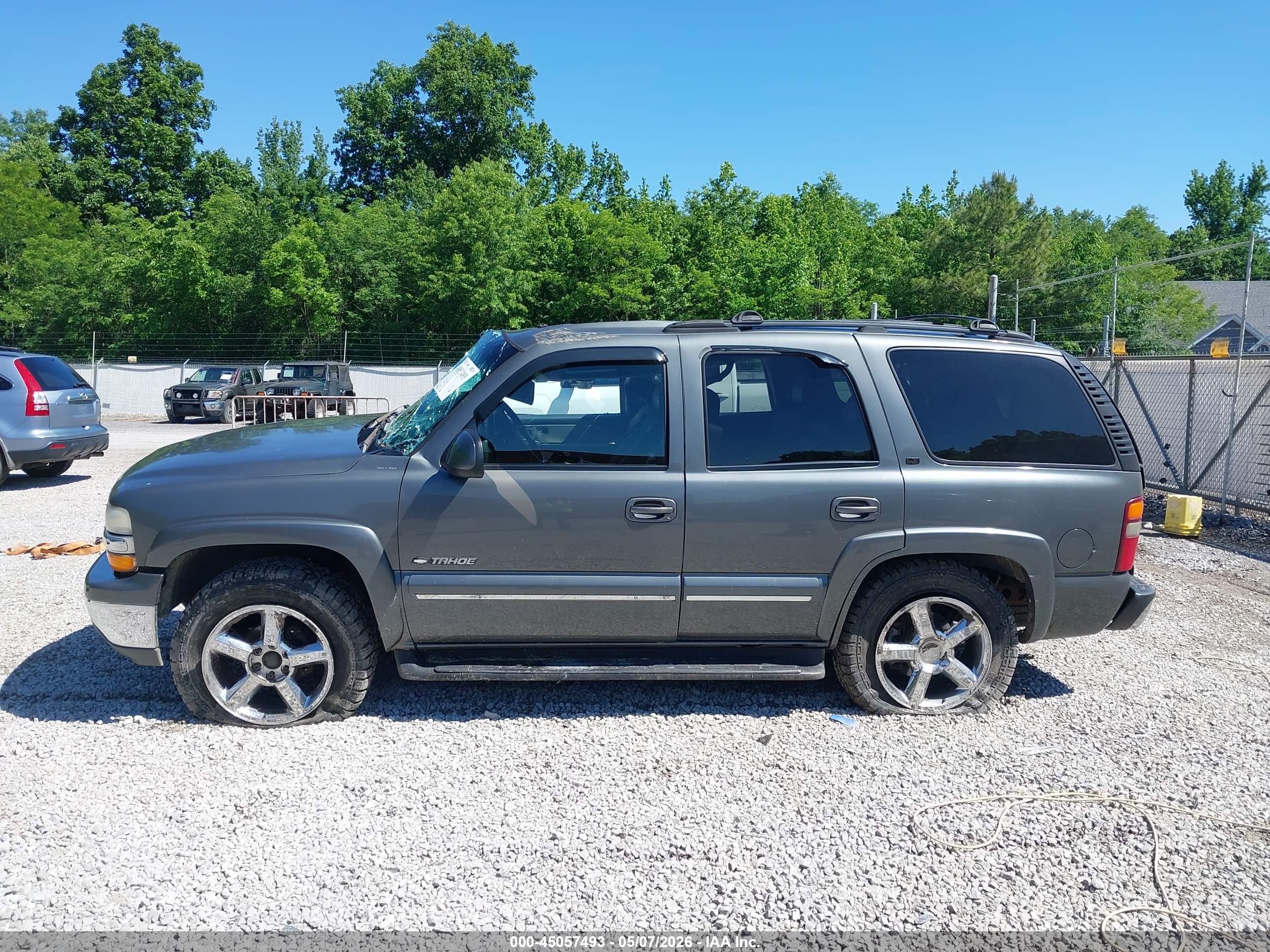 2002 Chevrolet Tahoe Lt Silver vin: 1GNEK13Z52R191341